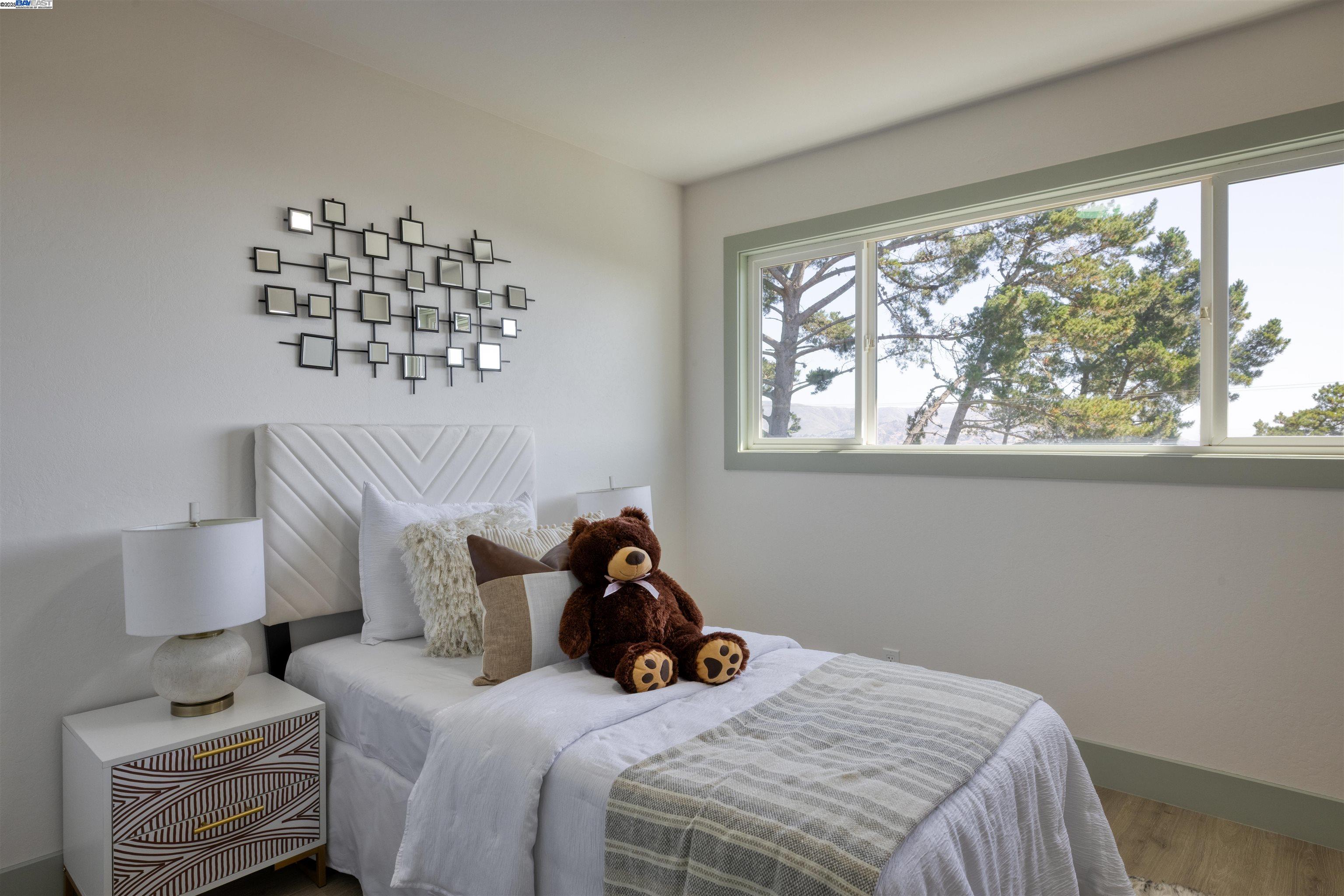 131 Fernwood Dr, San Bruno, California 94066, 3 Bedrooms Bedrooms, 5 Rooms Rooms,2 BathroomsBathrooms,Residential,For Sale,131 Fernwood Dr,41103420