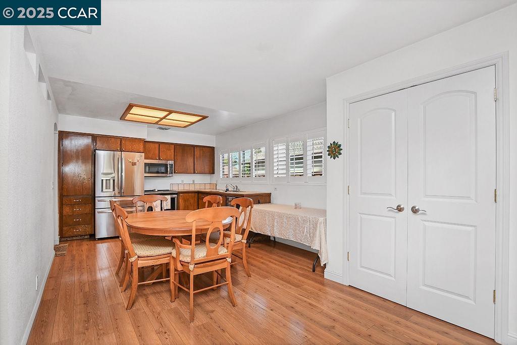 Detail Gallery Image 9 of 32 For 9757 Davona Dr, San Ramon,  CA 94583 - 4 Beds | 2 Baths