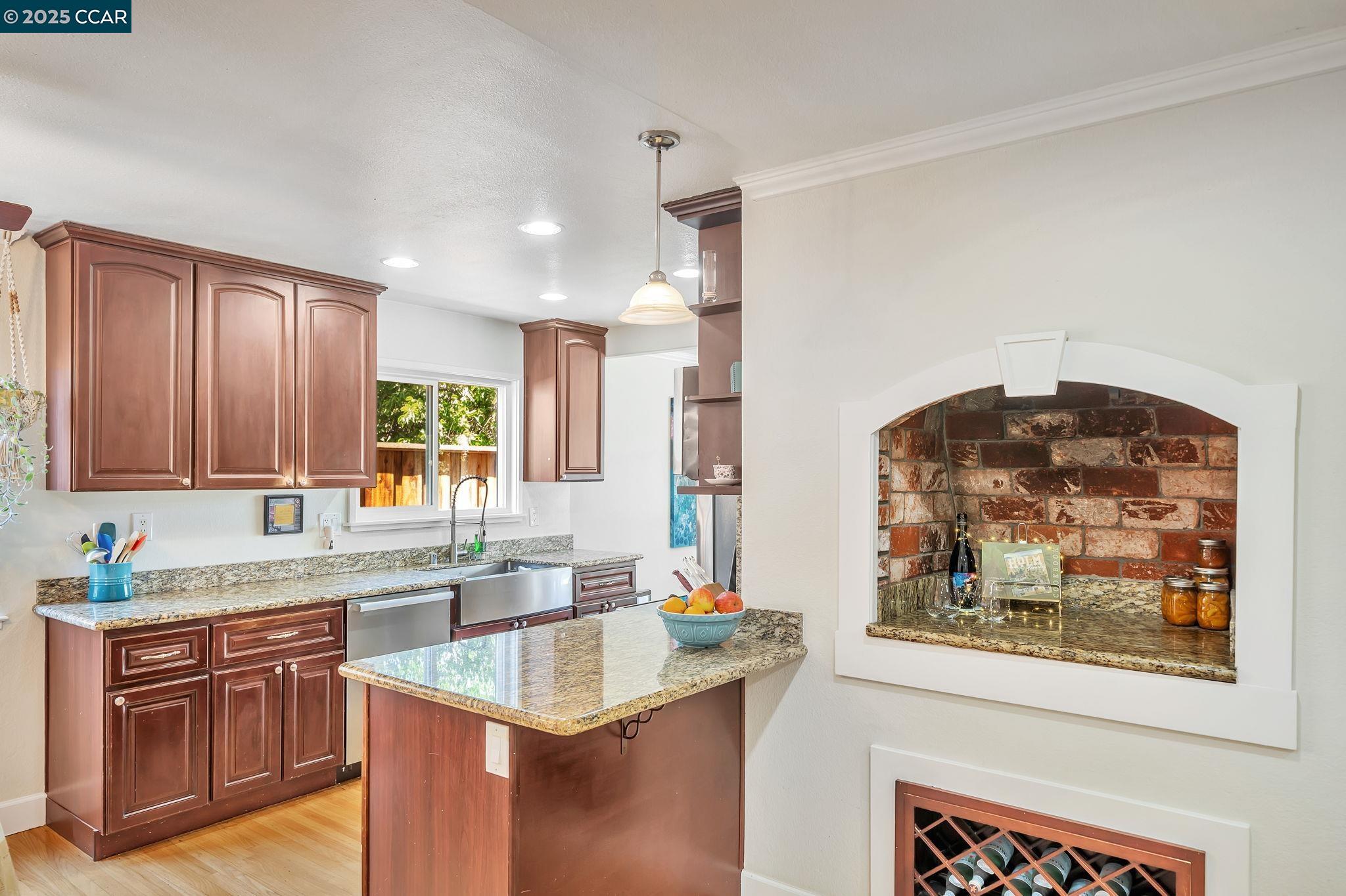819 Wall St, Livermore, California 94550, 4 Bedrooms Bedrooms, 7 Rooms Rooms,2 BathroomsBathrooms,Residential,For Sale,819 Wall St,41103422