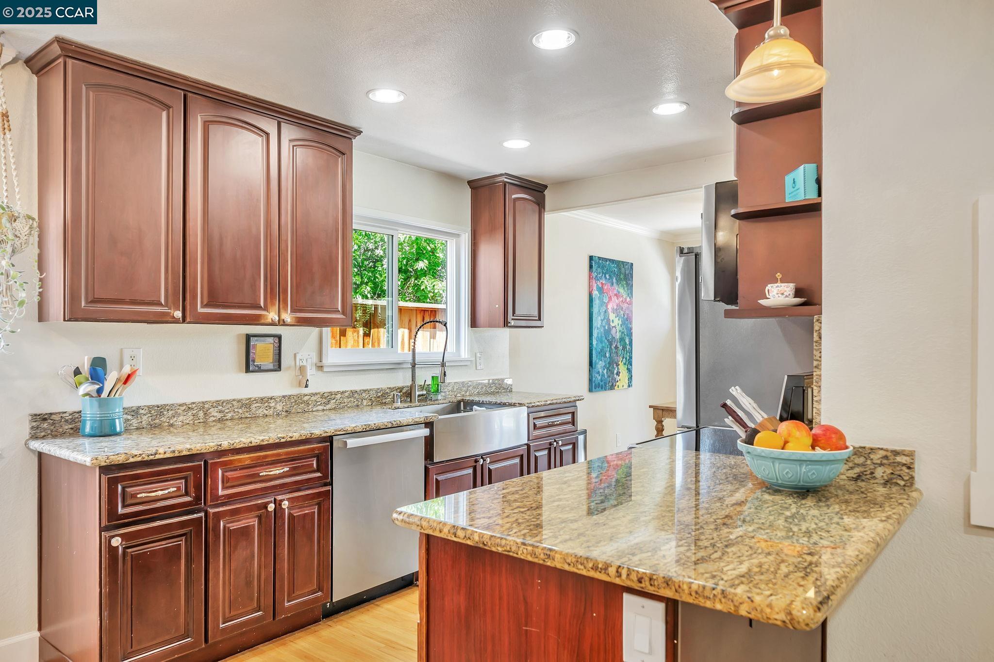 819 Wall St, Livermore, California 94550, 4 Bedrooms Bedrooms, 7 Rooms Rooms,2 BathroomsBathrooms,Residential,For Sale,819 Wall St,41103422