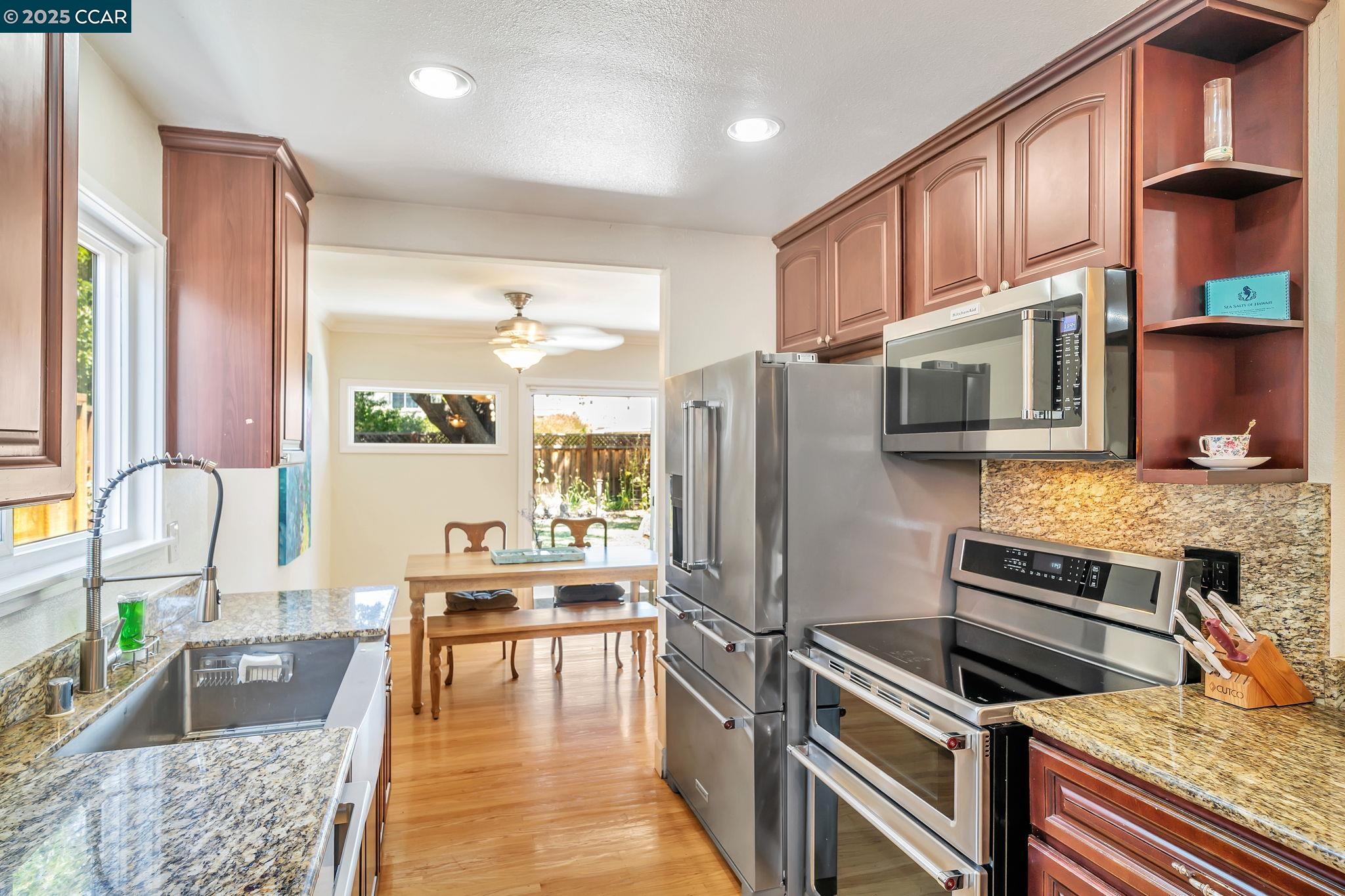 819 Wall St, Livermore, California 94550, 4 Bedrooms Bedrooms, 7 Rooms Rooms,2 BathroomsBathrooms,Residential,For Sale,819 Wall St,41103422