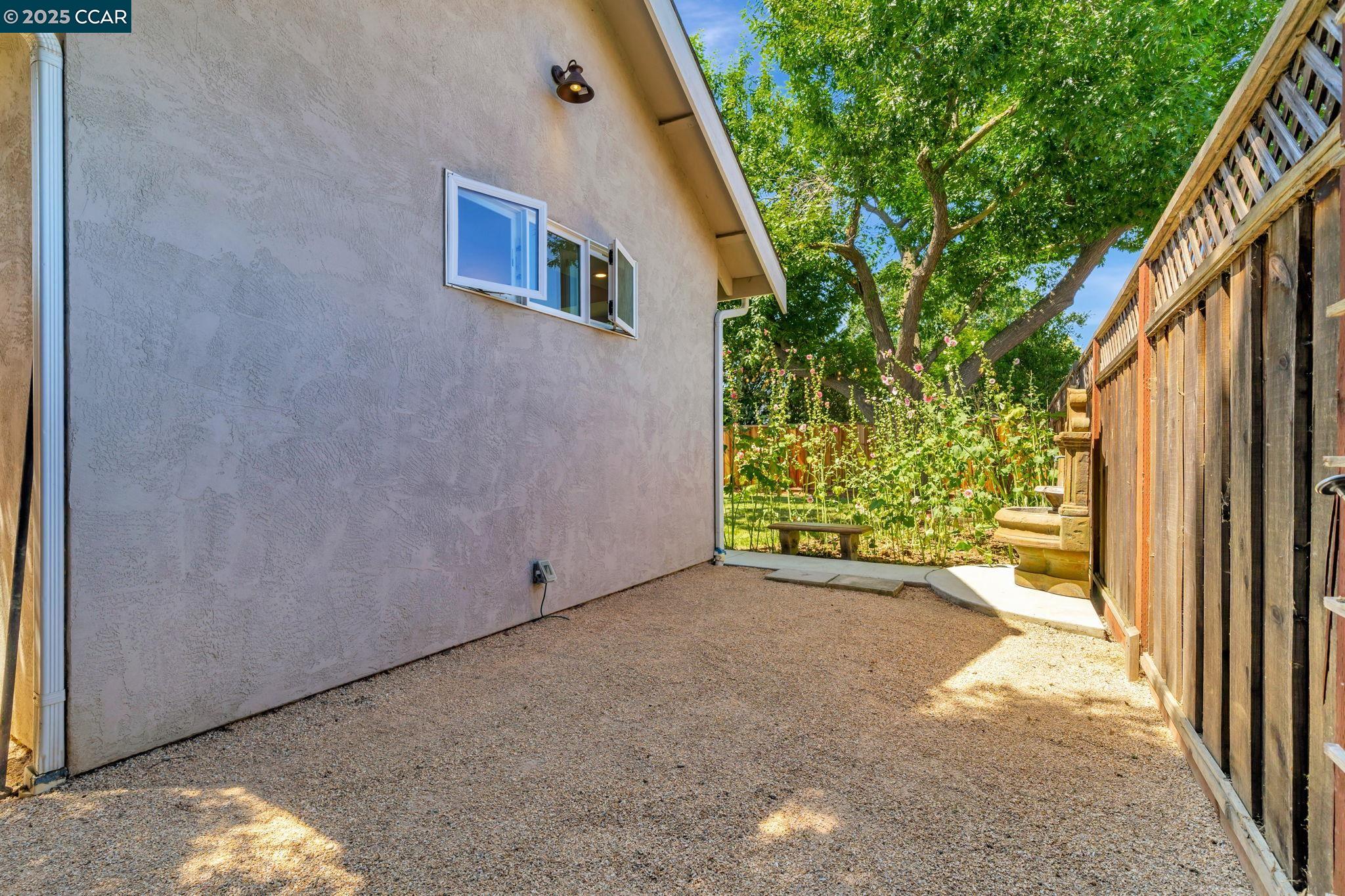 819 Wall St, Livermore, California 94550, 4 Bedrooms Bedrooms, 7 Rooms Rooms,2 BathroomsBathrooms,Residential,For Sale,819 Wall St,41103422