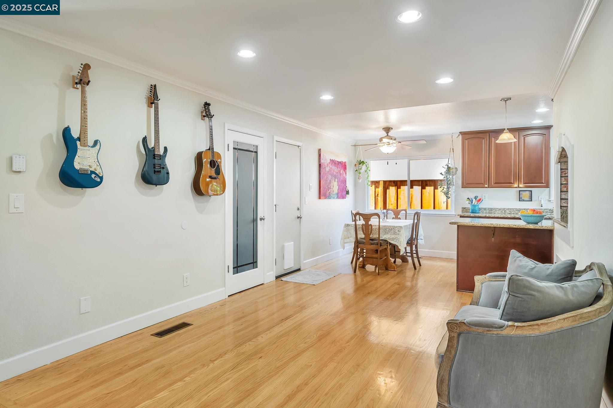 819 Wall St, Livermore, California 94550, 4 Bedrooms Bedrooms, 7 Rooms Rooms,2 BathroomsBathrooms,Residential,For Sale,819 Wall St,41103422