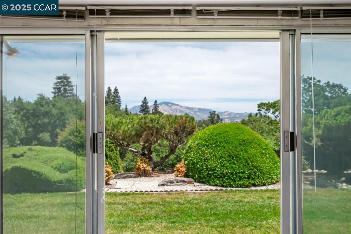 1429 Skycrest Dr # 3, Walnut Creek, California 94595, 3 Bedrooms Bedrooms, 6 Rooms Rooms,2 BathroomsBathrooms,Residential,For Sale,1429 Skycrest Dr # 3,41103423