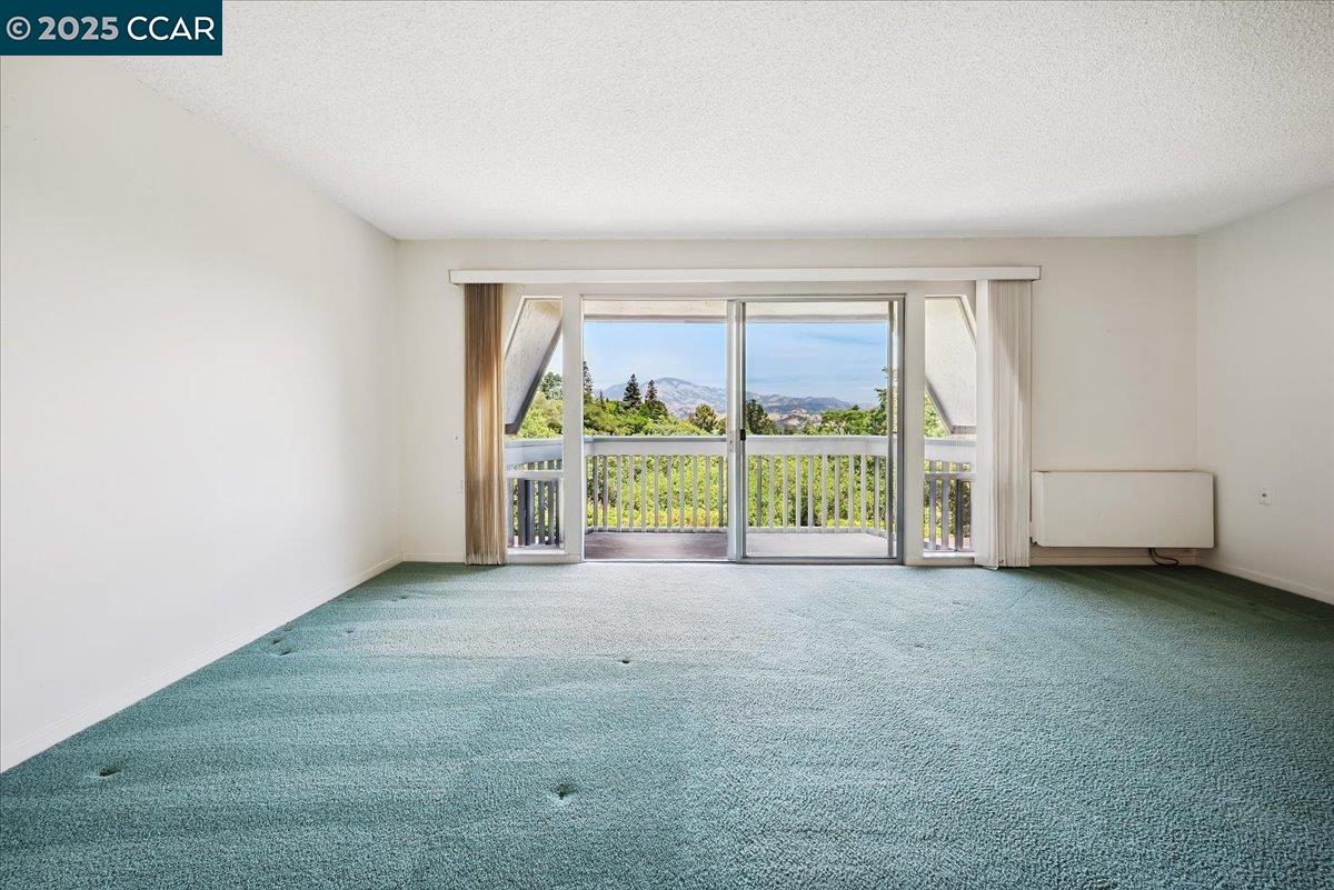 1429 Skycrest Dr # 3, Walnut Creek, California 94595, 3 Bedrooms Bedrooms, 6 Rooms Rooms,2 BathroomsBathrooms,Residential,For Sale,1429 Skycrest Dr # 3,41103423