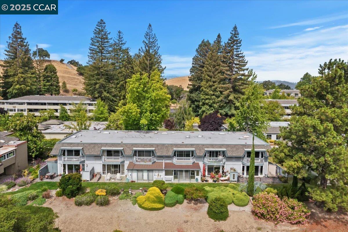 1429 Skycrest Dr # 3, Walnut Creek, California 94595, 3 Bedrooms Bedrooms, 6 Rooms Rooms,2 BathroomsBathrooms,Residential,For Sale,1429 Skycrest Dr # 3,41103423