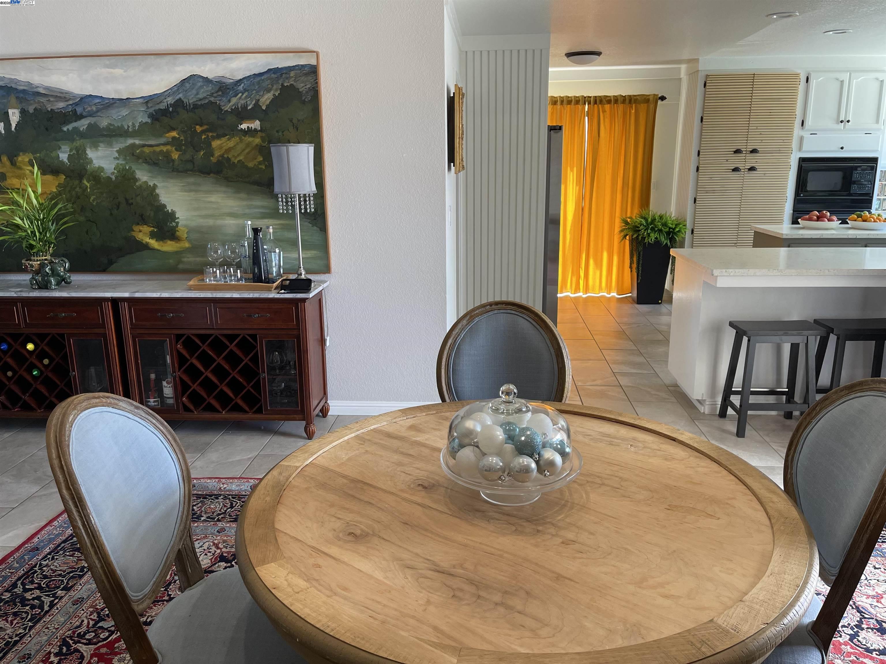 117 Winter Harbor Pl, Vallejo, California 94591, 3 Bedrooms Bedrooms, 9 Rooms Rooms,2 BathroomsBathrooms,Residential,For Sale,117 Winter Harbor Pl,41103424