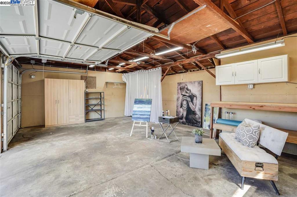 1621 D ST, Hayward, California 94541, 3 Bedrooms Bedrooms, 6 Rooms Rooms,1 BathroomBathrooms,Residential,For Sale,1621 D ST,41103425
