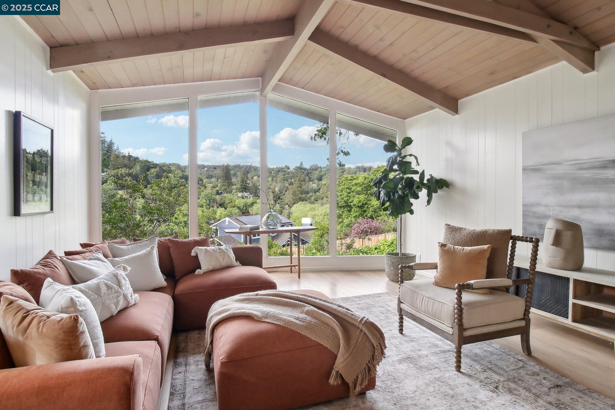 30 La Cuesta Rd, Orinda, California 94563, 3 Bedrooms Bedrooms, 9 Rooms Rooms,3 BathroomsBathrooms,Residential,For Sale,30 La Cuesta Rd,41103430