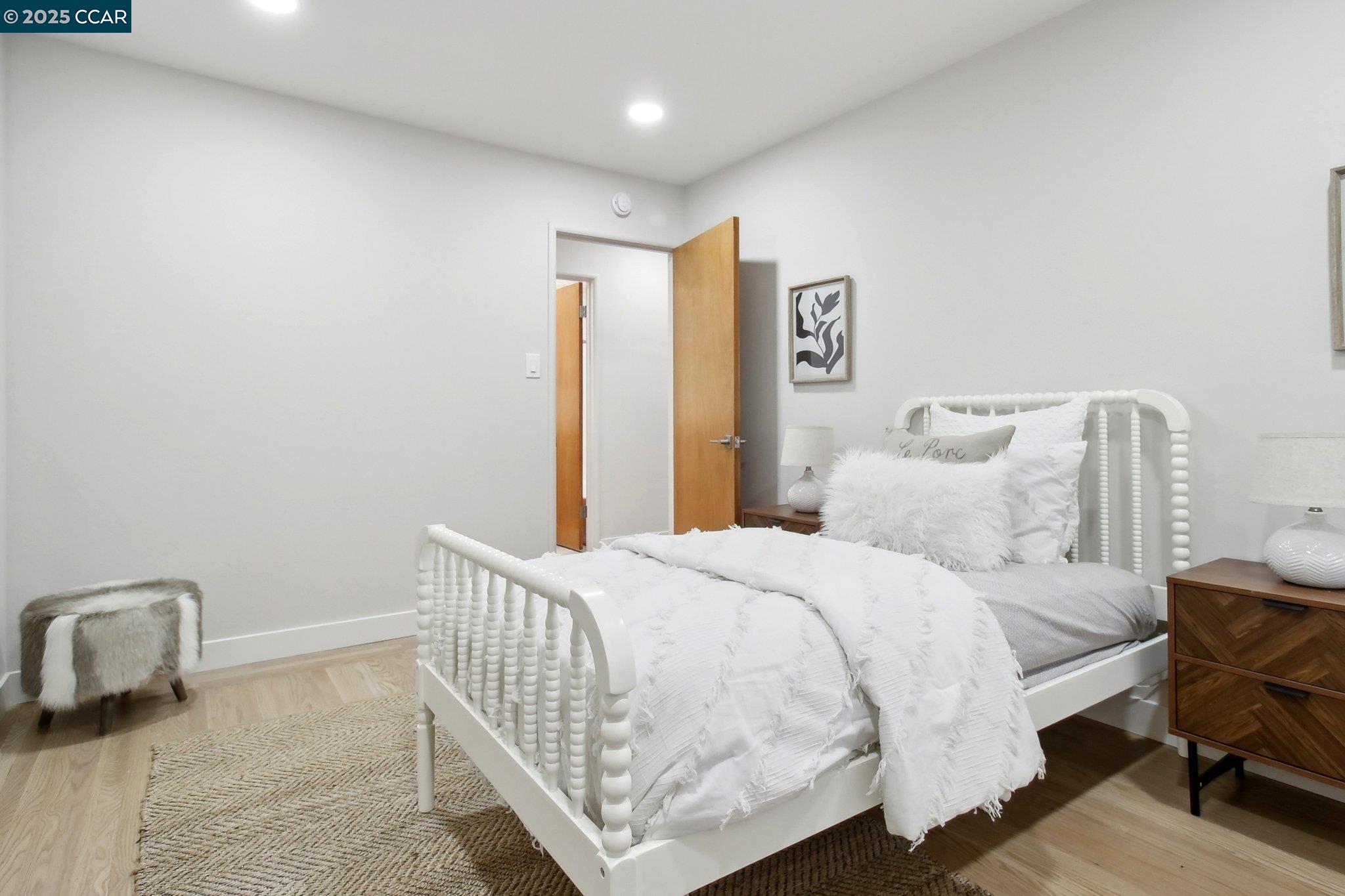 30 La Cuesta Rd, Orinda, California 94563, 3 Bedrooms Bedrooms, 9 Rooms Rooms,3 BathroomsBathrooms,Residential,For Sale,30 La Cuesta Rd,41103430