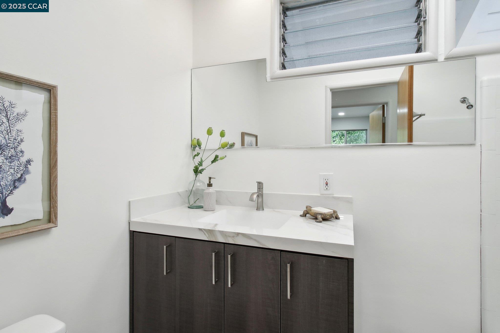 30 La Cuesta Rd, Orinda, California 94563, 3 Bedrooms Bedrooms, 9 Rooms Rooms,3 BathroomsBathrooms,Residential,For Sale,30 La Cuesta Rd,41103430
