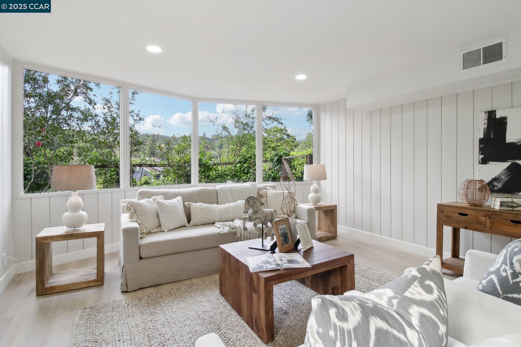 30 La Cuesta Rd, Orinda, California 94563, 3 Bedrooms Bedrooms, 9 Rooms Rooms,3 BathroomsBathrooms,Residential,For Sale,30 La Cuesta Rd,41103430