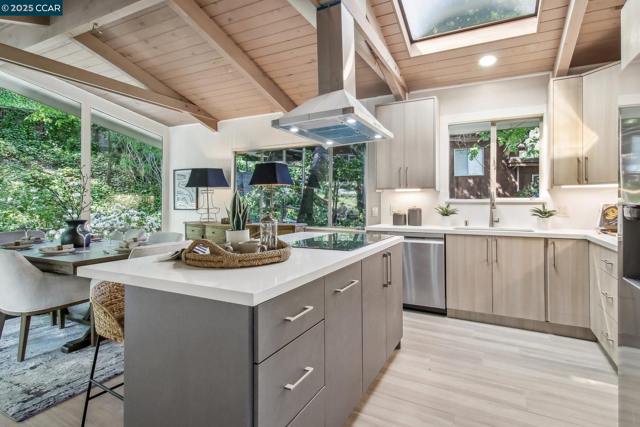 30 La Cuesta Rd, Orinda, California 94563, 3 Bedrooms Bedrooms, 9 Rooms Rooms,3 BathroomsBathrooms,Residential,For Sale,30 La Cuesta Rd,41103430