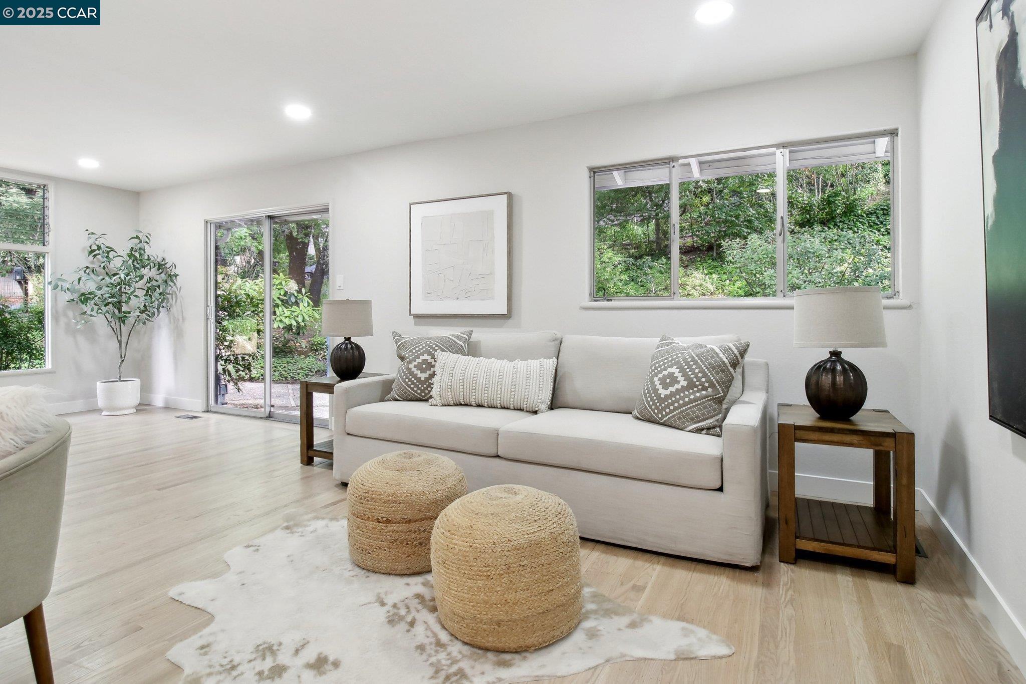 30 La Cuesta Rd, Orinda, California 94563, 3 Bedrooms Bedrooms, 9 Rooms Rooms,3 BathroomsBathrooms,Residential,For Sale,30 La Cuesta Rd,41103430