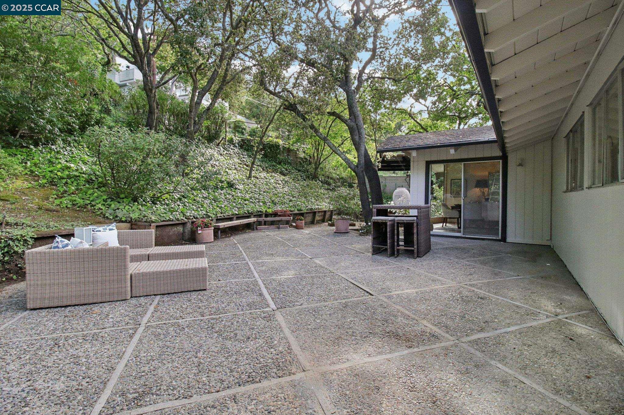 30 La Cuesta Rd, Orinda, California 94563, 3 Bedrooms Bedrooms, 9 Rooms Rooms,3 BathroomsBathrooms,Residential,For Sale,30 La Cuesta Rd,41103430