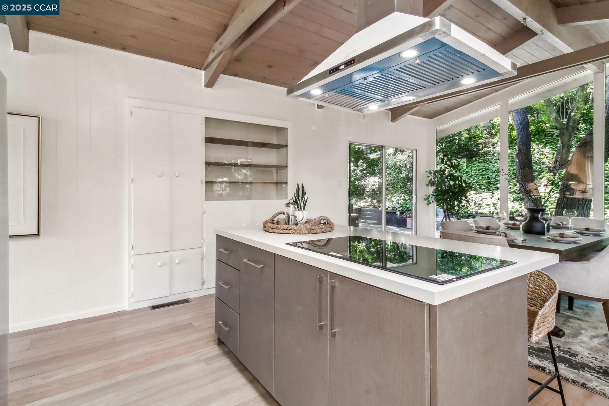 30 La Cuesta Rd, Orinda, California 94563, 3 Bedrooms Bedrooms, 9 Rooms Rooms,3 BathroomsBathrooms,Residential,For Sale,30 La Cuesta Rd,41103430