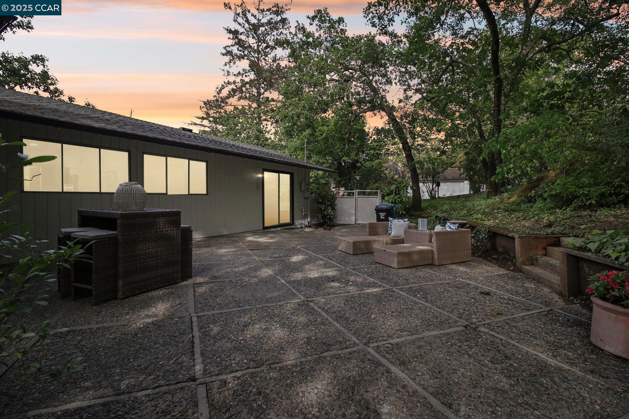 30 La Cuesta Rd, Orinda, California 94563, 3 Bedrooms Bedrooms, 9 Rooms Rooms,3 BathroomsBathrooms,Residential,For Sale,30 La Cuesta Rd,41103430