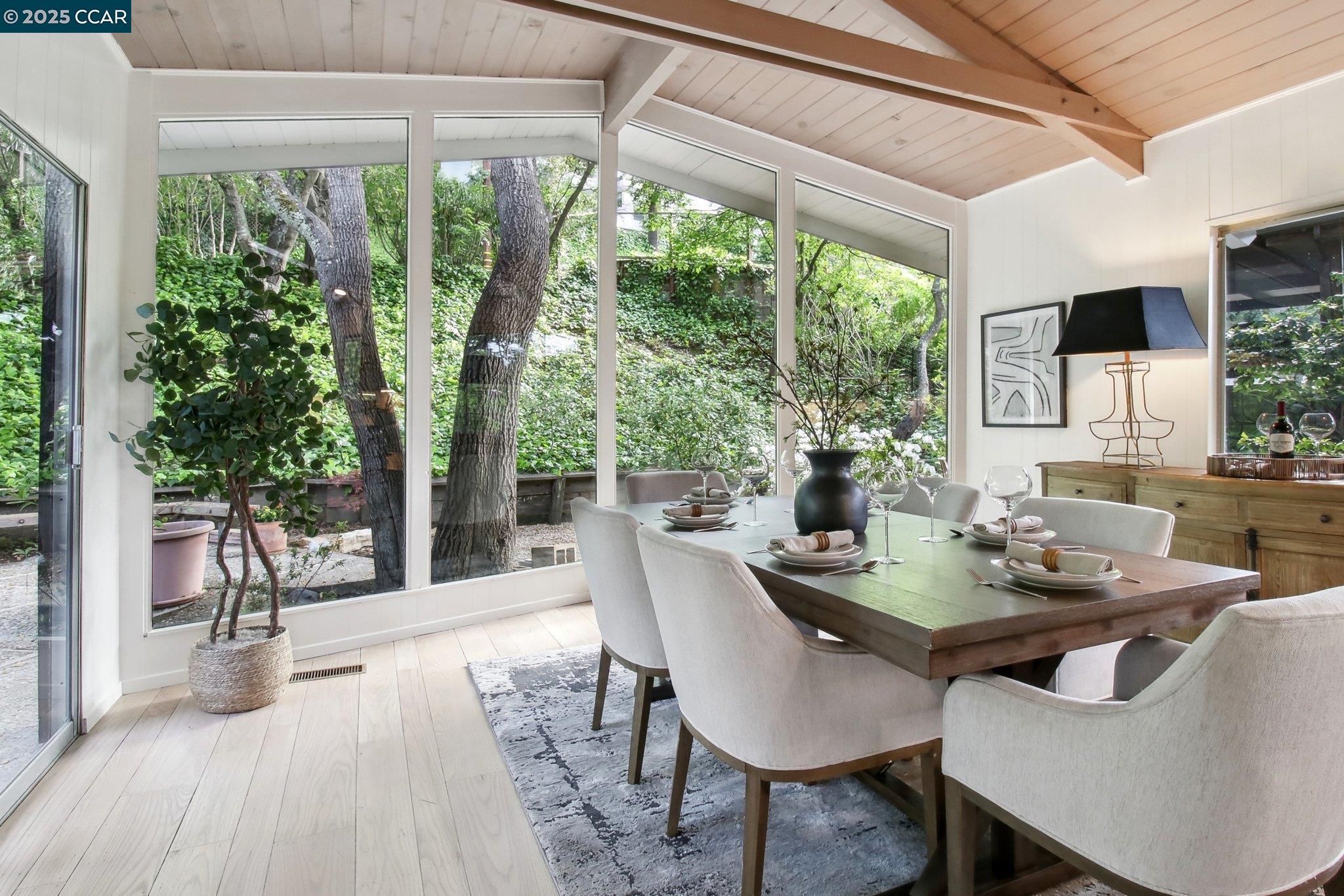 30 La Cuesta Rd, Orinda, California 94563, 3 Bedrooms Bedrooms, 9 Rooms Rooms,3 BathroomsBathrooms,Residential,For Sale,30 La Cuesta Rd,41103430