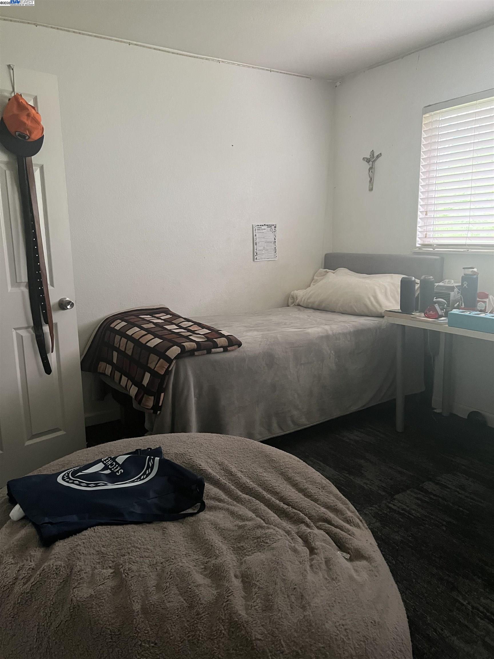 124 BENJAMIN ST, Vallejo, California 94589, 3 Bedrooms Bedrooms, 5 Rooms Rooms,2 BathroomsBathrooms,Residential,For Sale,124 BENJAMIN ST,41103431
