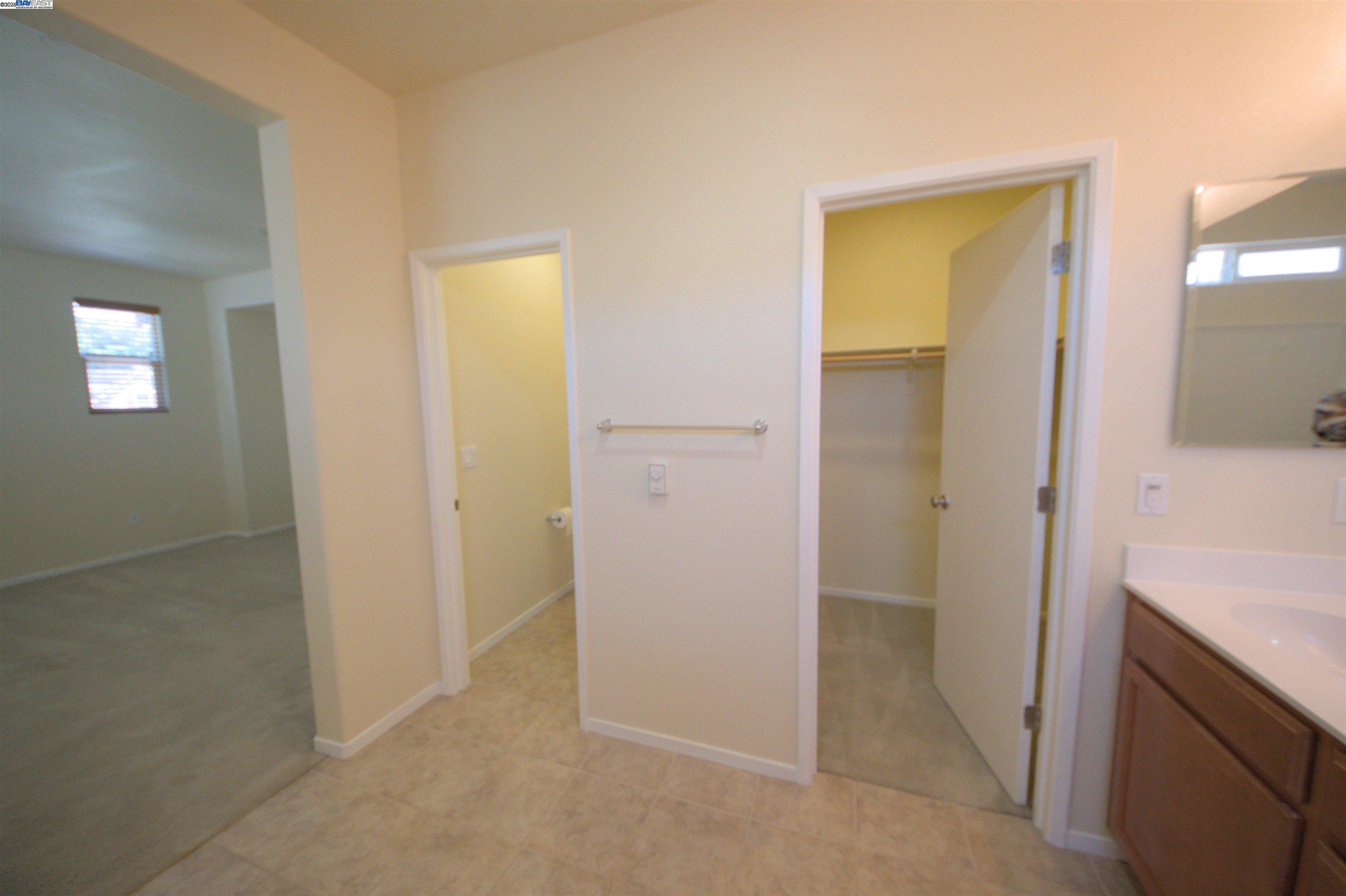 Detail Gallery Image 25 of 39 For 549 Chaparral Loop, Vacaville,  CA 95688 - 3 Beds | 2/1 Baths