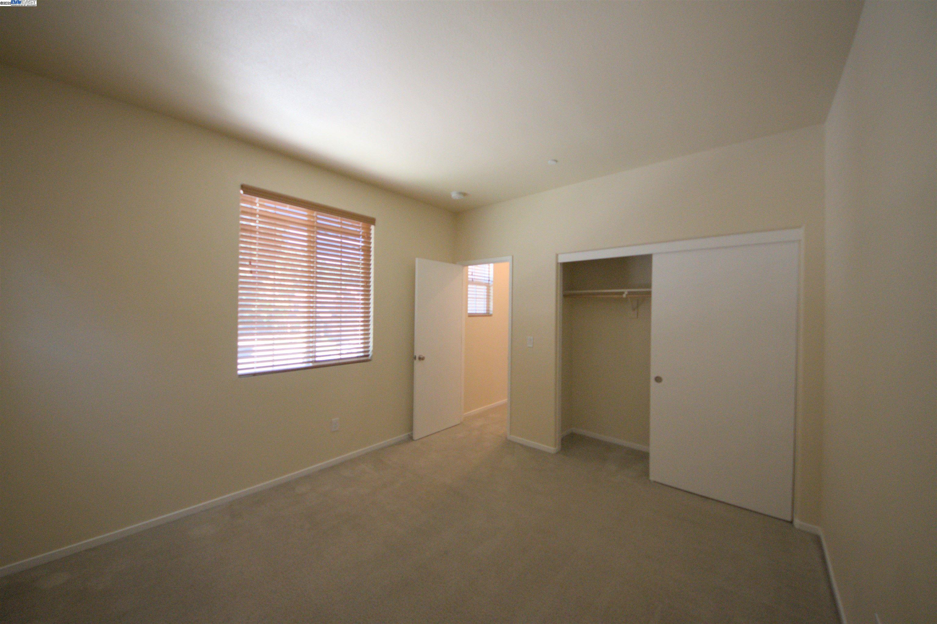 Detail Gallery Image 33 of 39 For 549 Chaparral Loop, Vacaville,  CA 95688 - 3 Beds | 2/1 Baths
