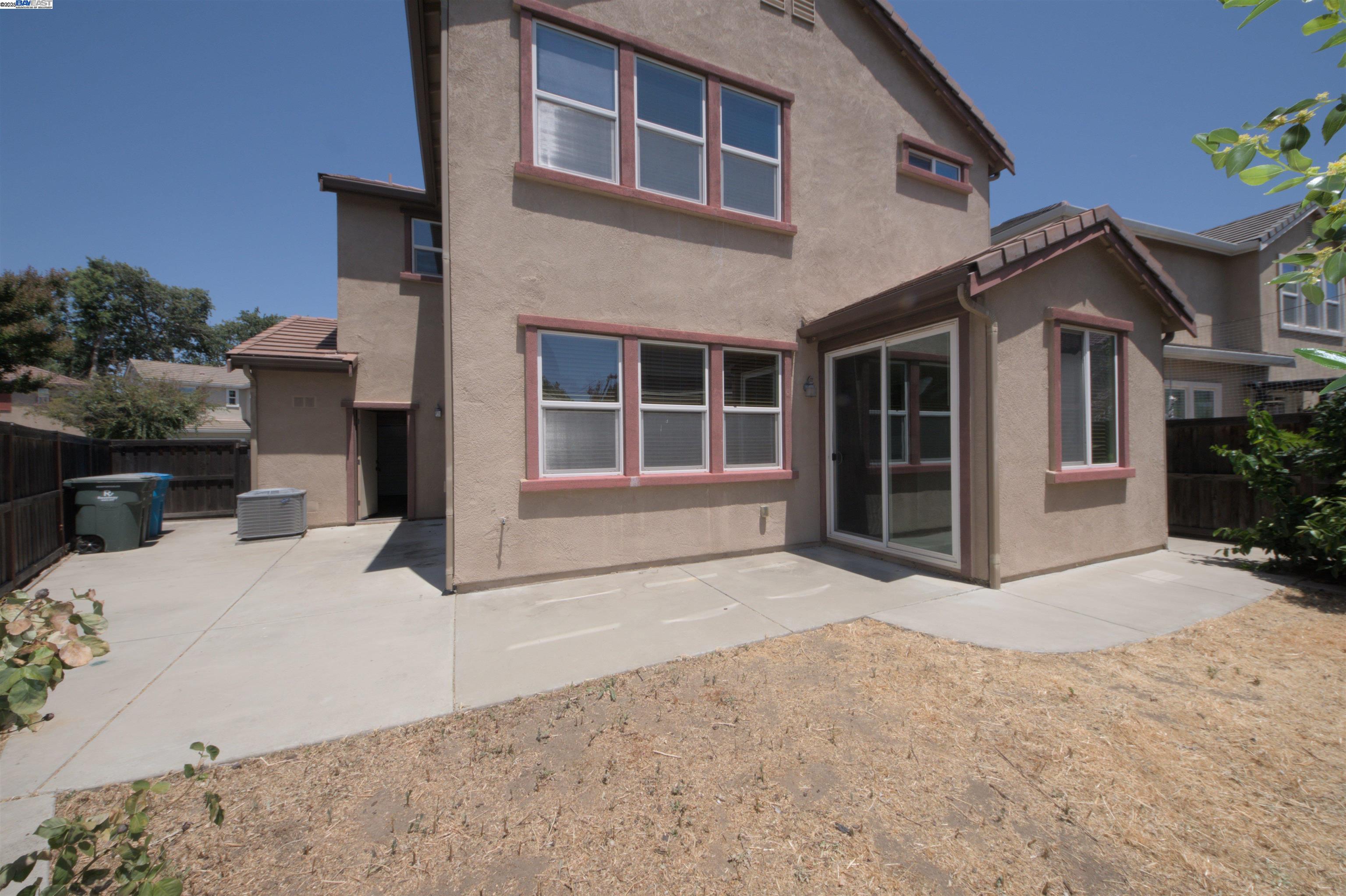 Detail Gallery Image 36 of 39 For 549 Chaparral Loop, Vacaville,  CA 95688 - 3 Beds | 2/1 Baths