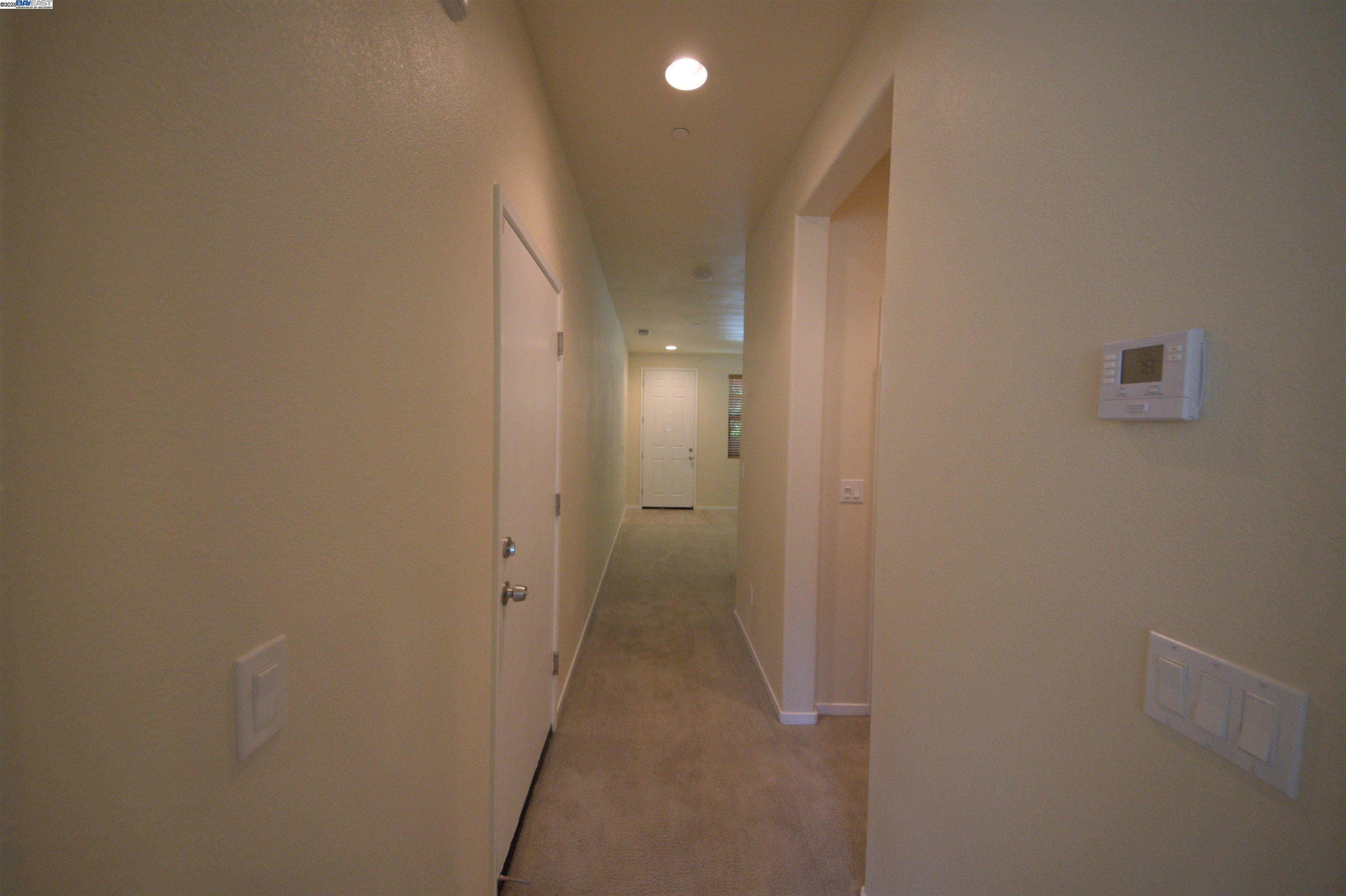 Detail Gallery Image 6 of 39 For 549 Chaparral Loop, Vacaville,  CA 95688 - 3 Beds | 2/1 Baths