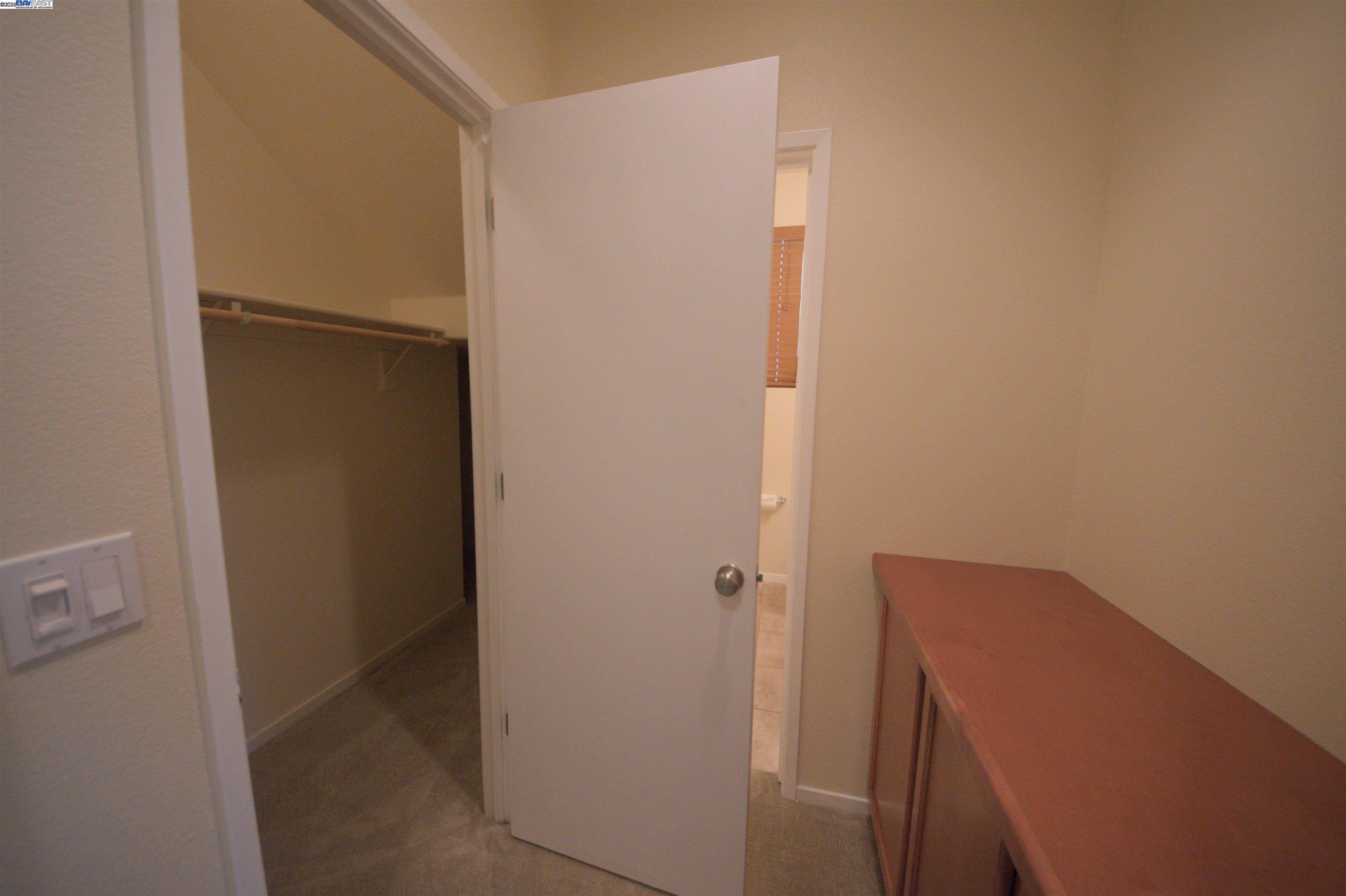 Detail Gallery Image 8 of 39 For 549 Chaparral Loop, Vacaville,  CA 95688 - 3 Beds | 2/1 Baths
