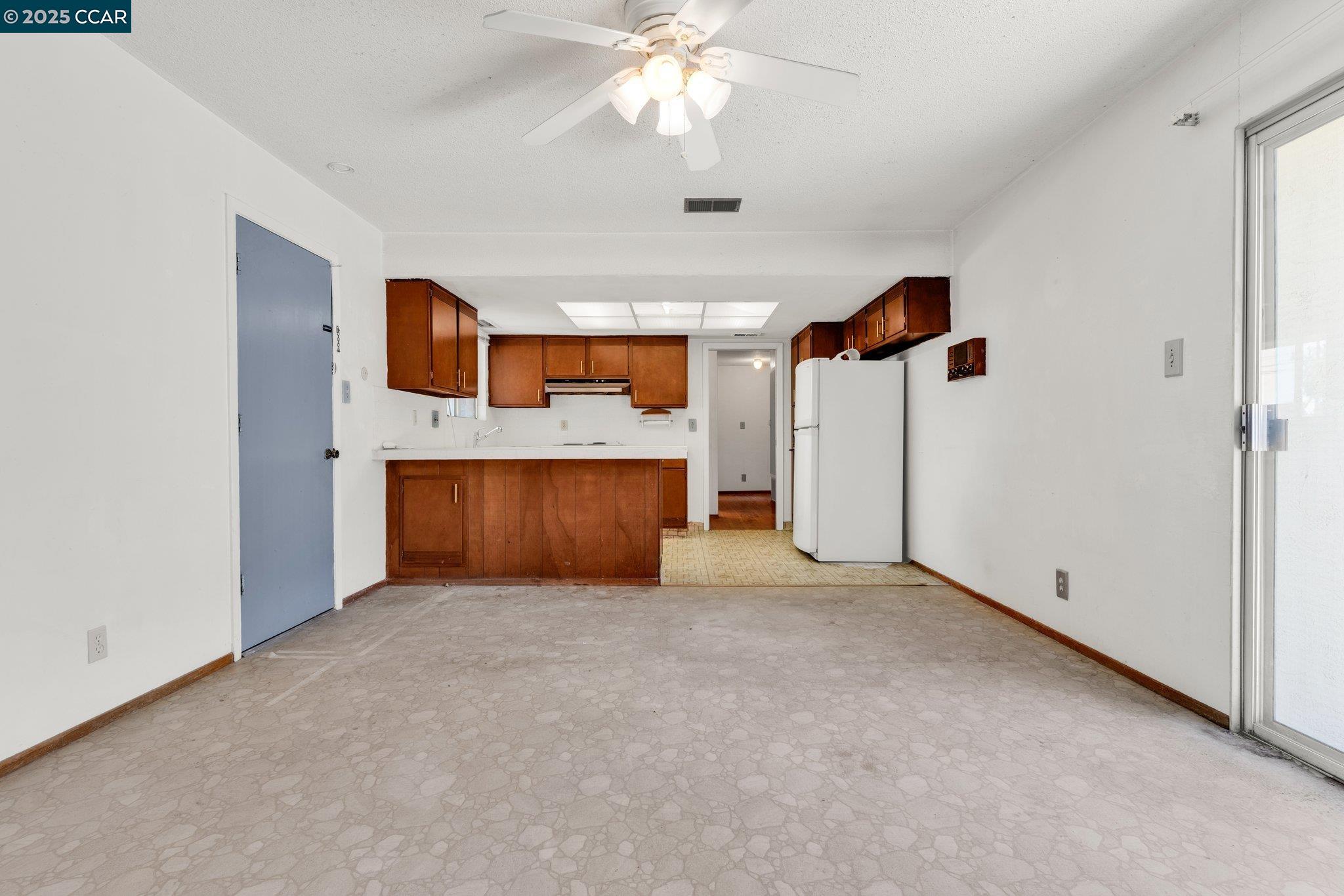 1150 Rolling Hill Way, Martinez, California 94553, 3 Bedrooms Bedrooms, 6 Rooms Rooms,2 BathroomsBathrooms,Residential,For Sale,1150 Rolling Hill Way,41103434