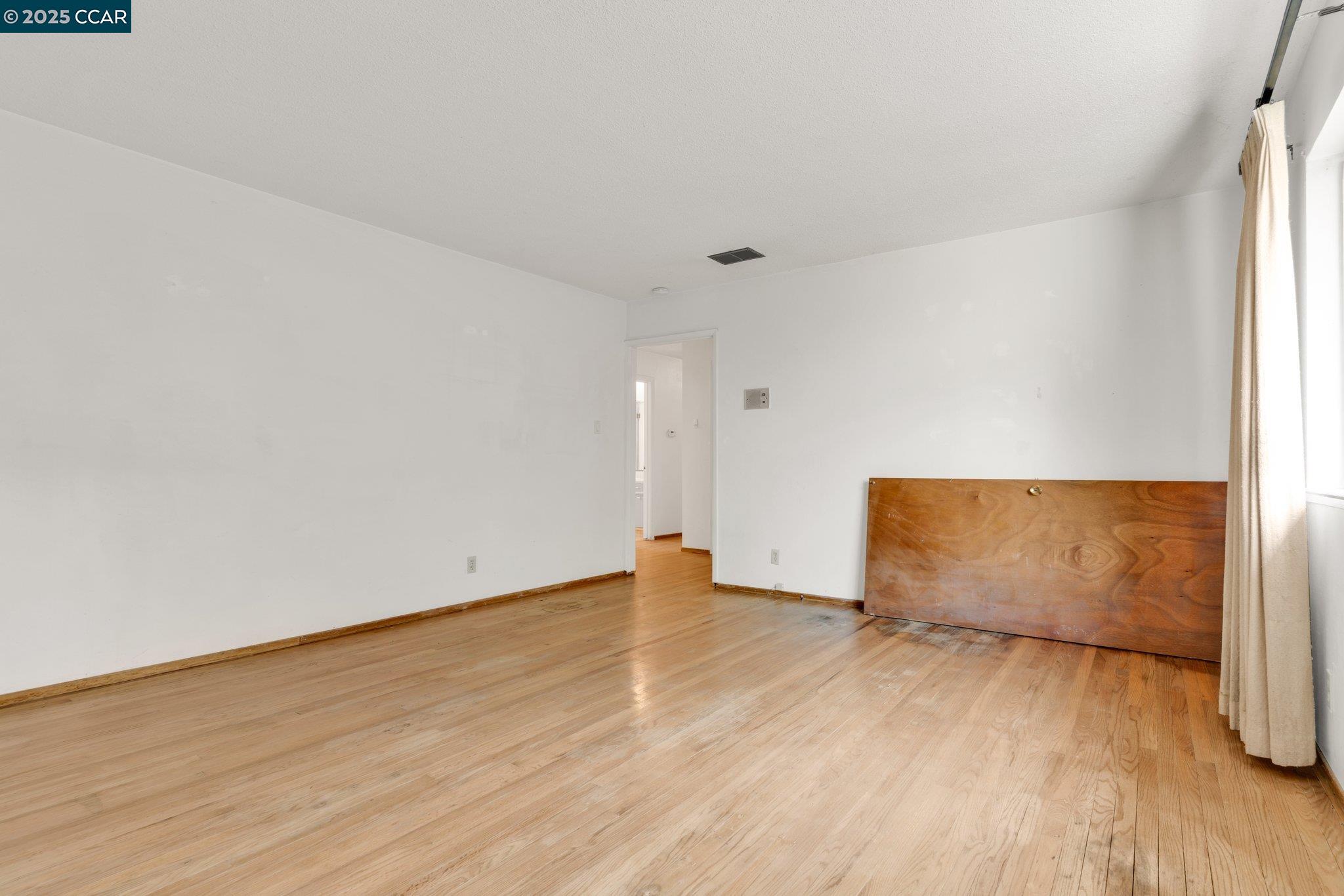 1150 Rolling Hill Way, Martinez, California 94553, 3 Bedrooms Bedrooms, 6 Rooms Rooms,2 BathroomsBathrooms,Residential,For Sale,1150 Rolling Hill Way,41103434