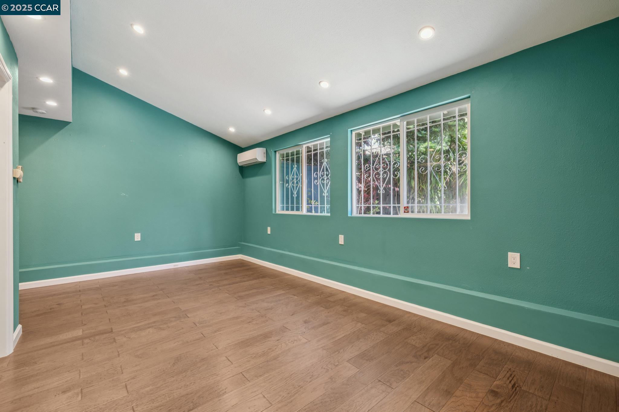 3616 Wisconsin St, Oakland, California 94619, 2 Bedrooms Bedrooms, 5 Rooms Rooms,1 BathroomBathrooms,Residential,For Sale,3616 Wisconsin St,41103435