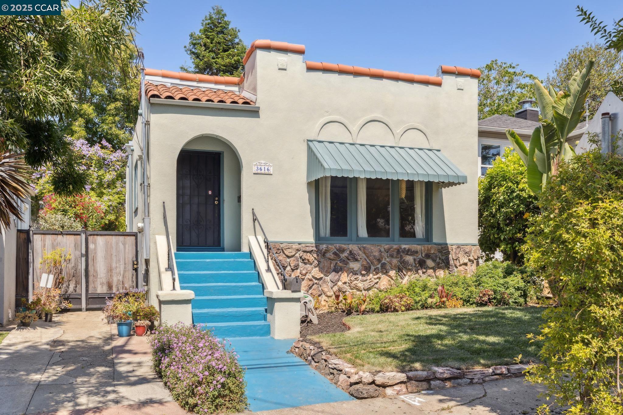 3616 Wisconsin St, Oakland, California 94619, 2 Bedrooms Bedrooms, 5 Rooms Rooms,1 BathroomBathrooms,Residential,For Sale,3616 Wisconsin St,41103435