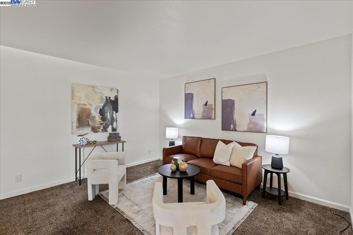Photo #3: 41103436 Listing 