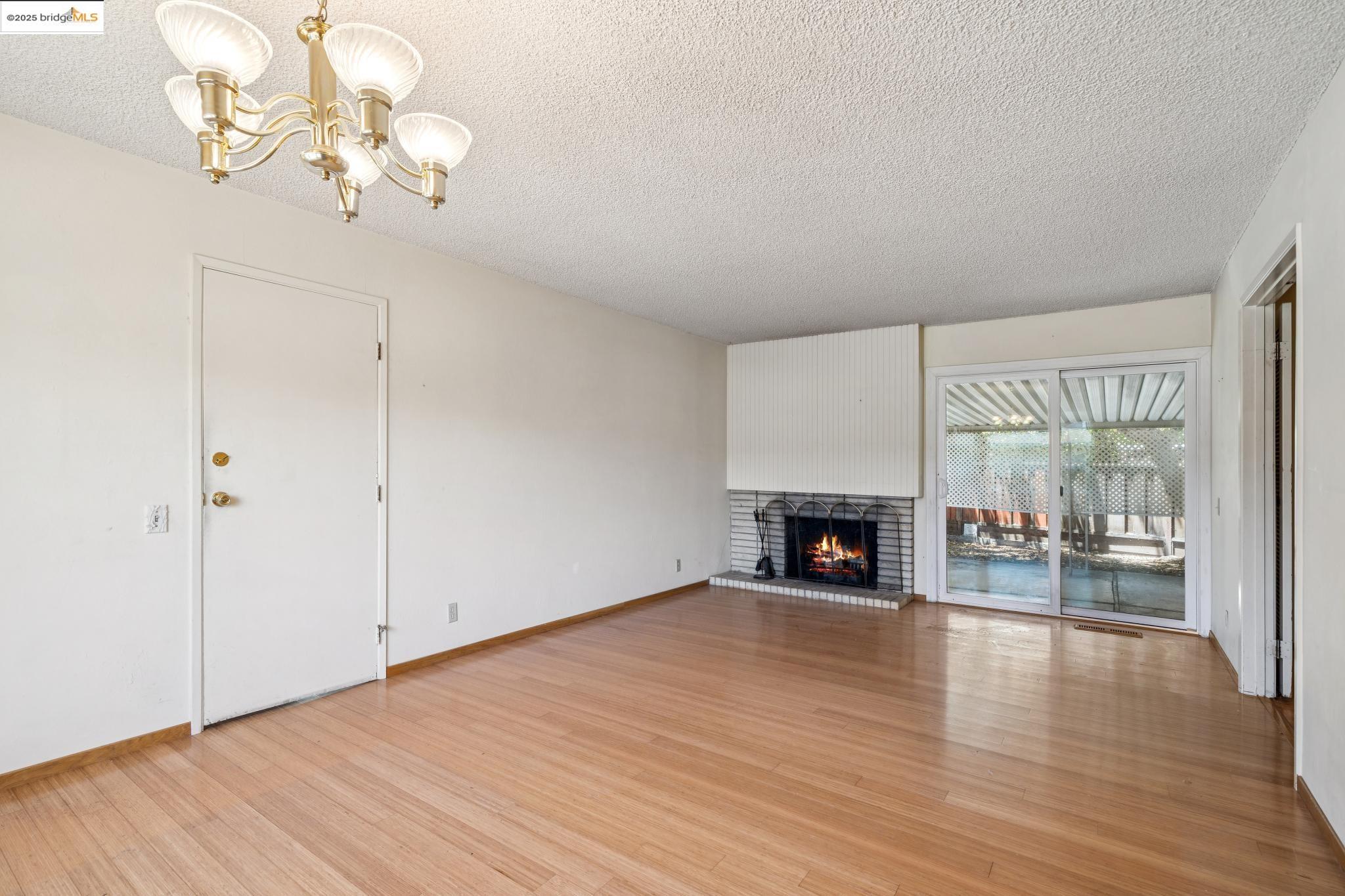 Detail Gallery Image 9 of 34 For 1401 Lemos Ln, Fremont,  CA 94539 - 3 Beds | 2 Baths