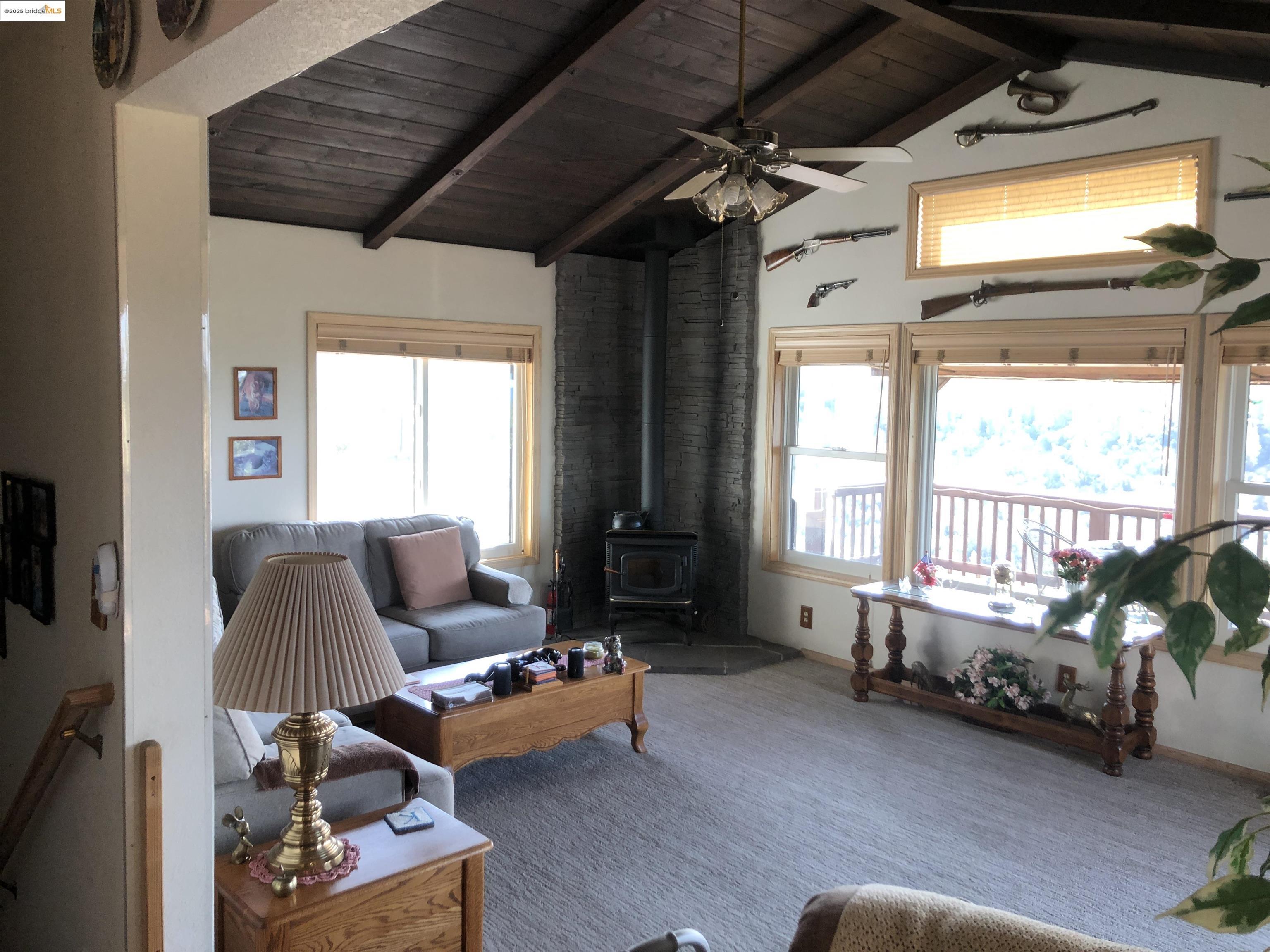 Detail Gallery Image 11 of 52 For 21239 Pokie Dr., Soulsbyville,  CA 95372 - 3 Beds | 2 Baths