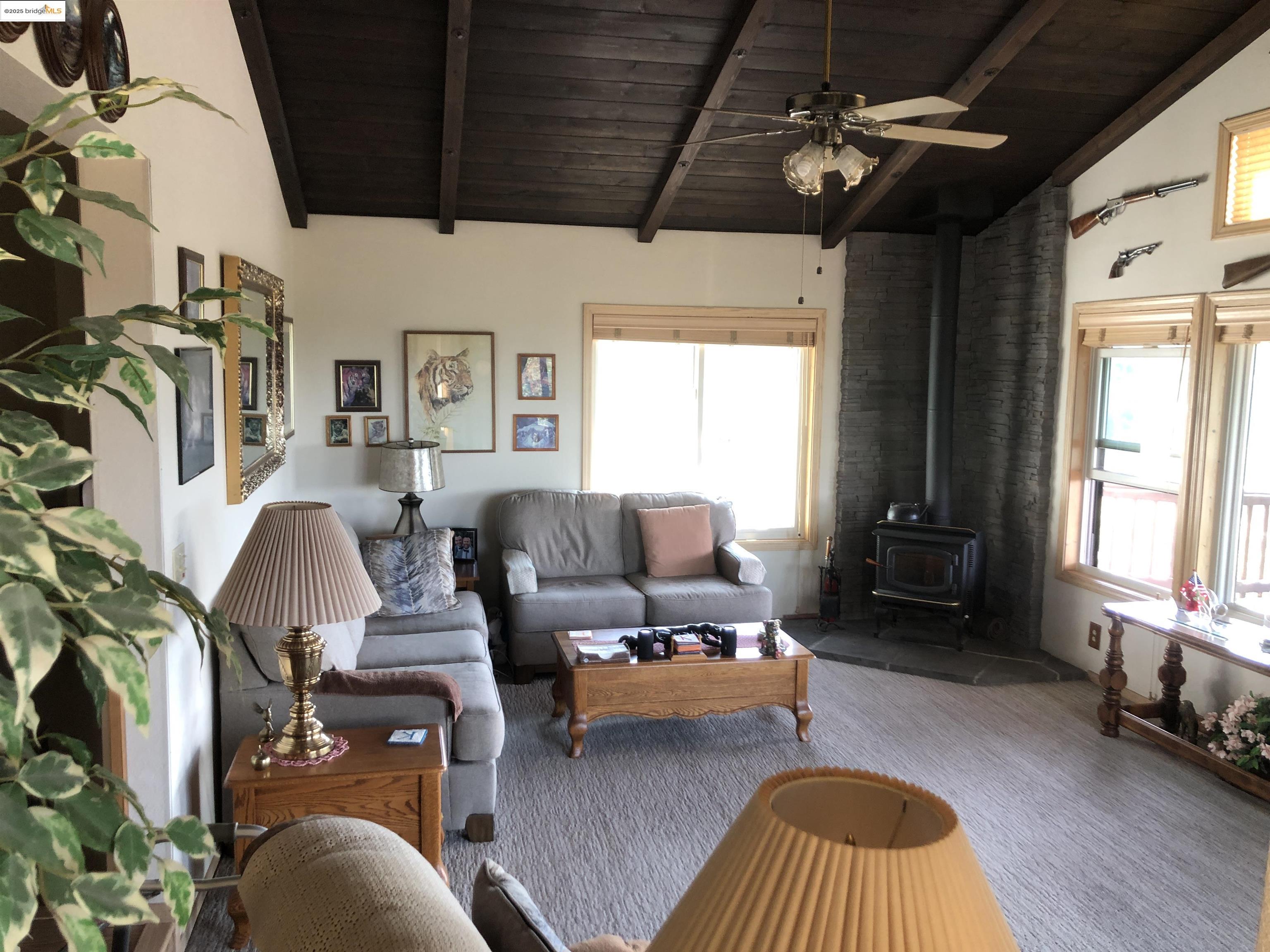 Detail Gallery Image 12 of 52 For 21239 Pokie Dr., Soulsbyville,  CA 95372 - 3 Beds | 2 Baths