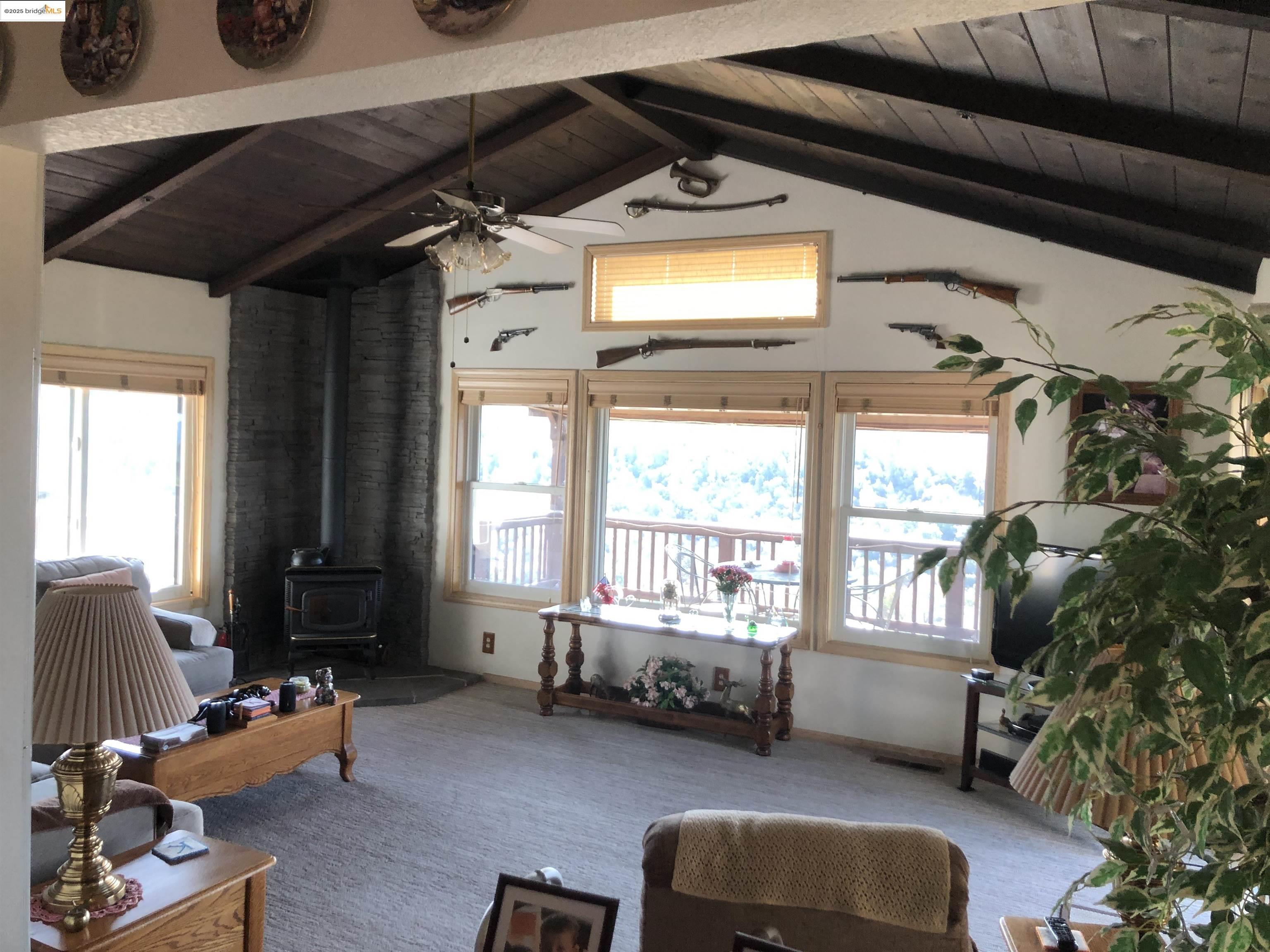 Detail Gallery Image 14 of 52 For 21239 Pokie Dr., Soulsbyville,  CA 95372 - 3 Beds | 2 Baths
