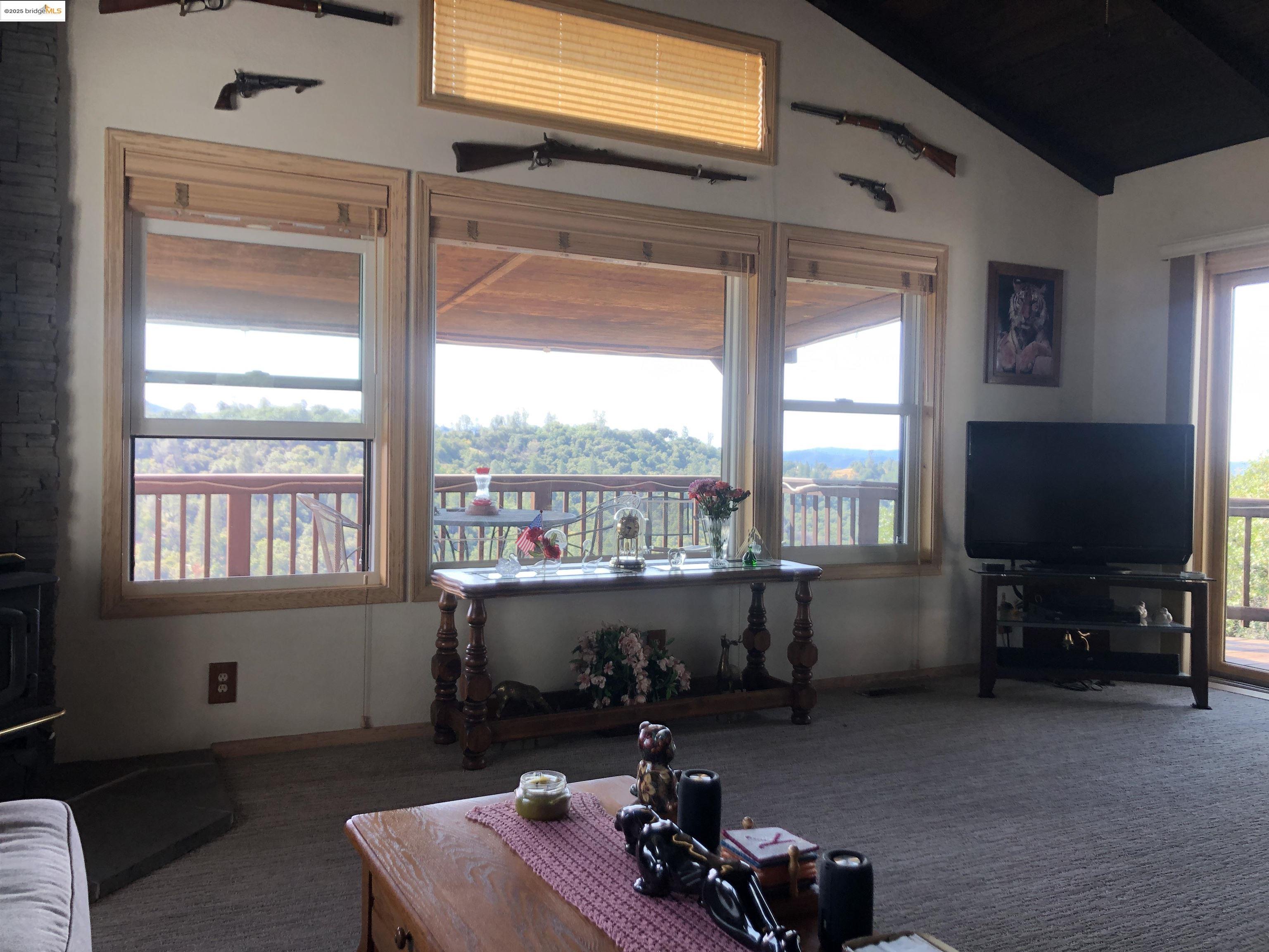 Detail Gallery Image 16 of 52 For 21239 Pokie Dr., Soulsbyville,  CA 95372 - 3 Beds | 2 Baths