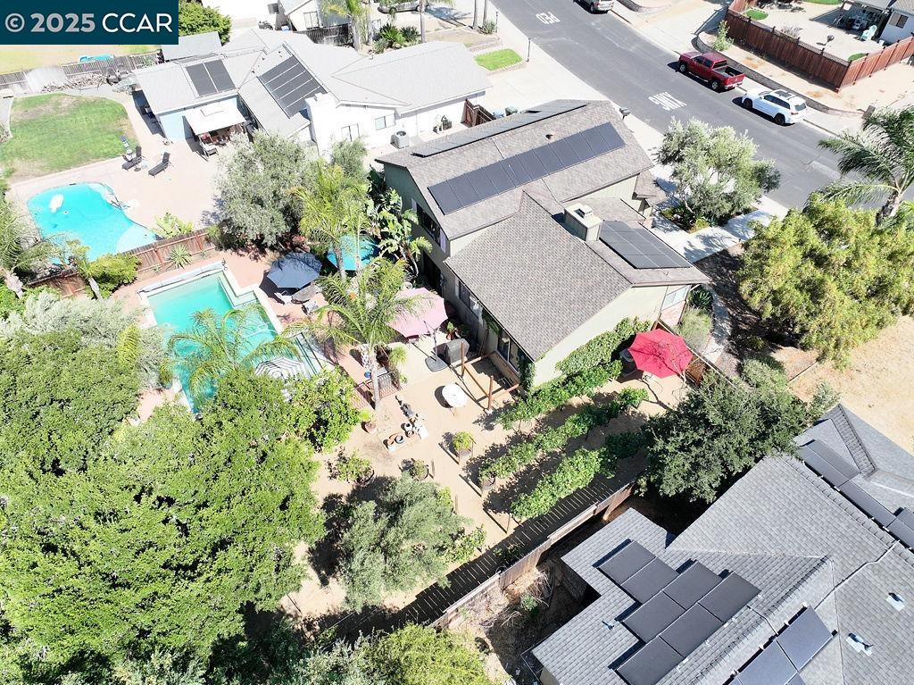 Detail Gallery Image 33 of 35 For 1050 Woodglen, Oakley,  CA 94561 - 4 Beds | 3 Baths