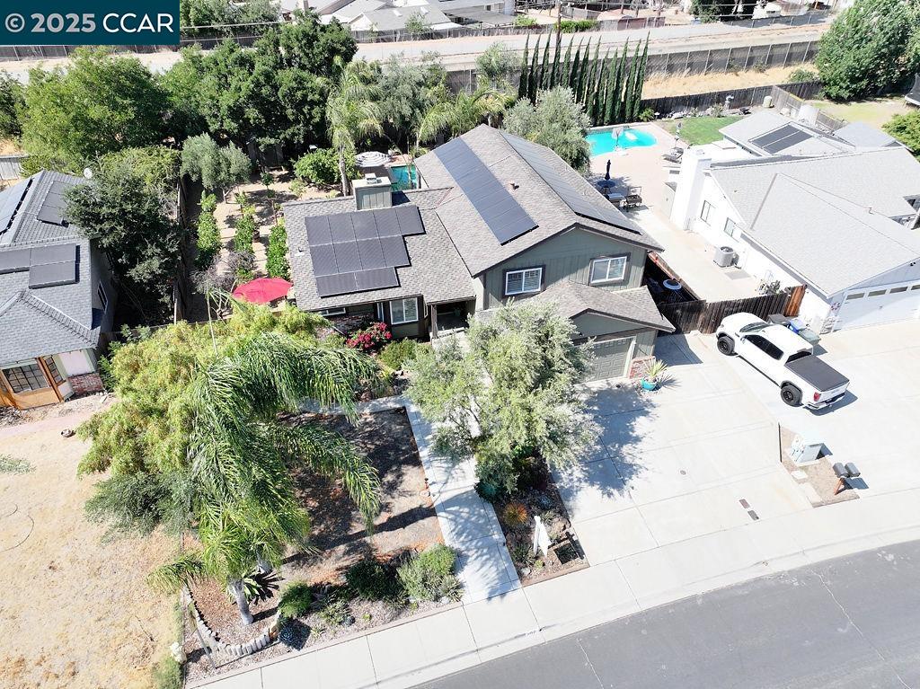 Detail Gallery Image 7 of 35 For 1050 Woodglen, Oakley,  CA 94561 - 4 Beds | 3 Baths