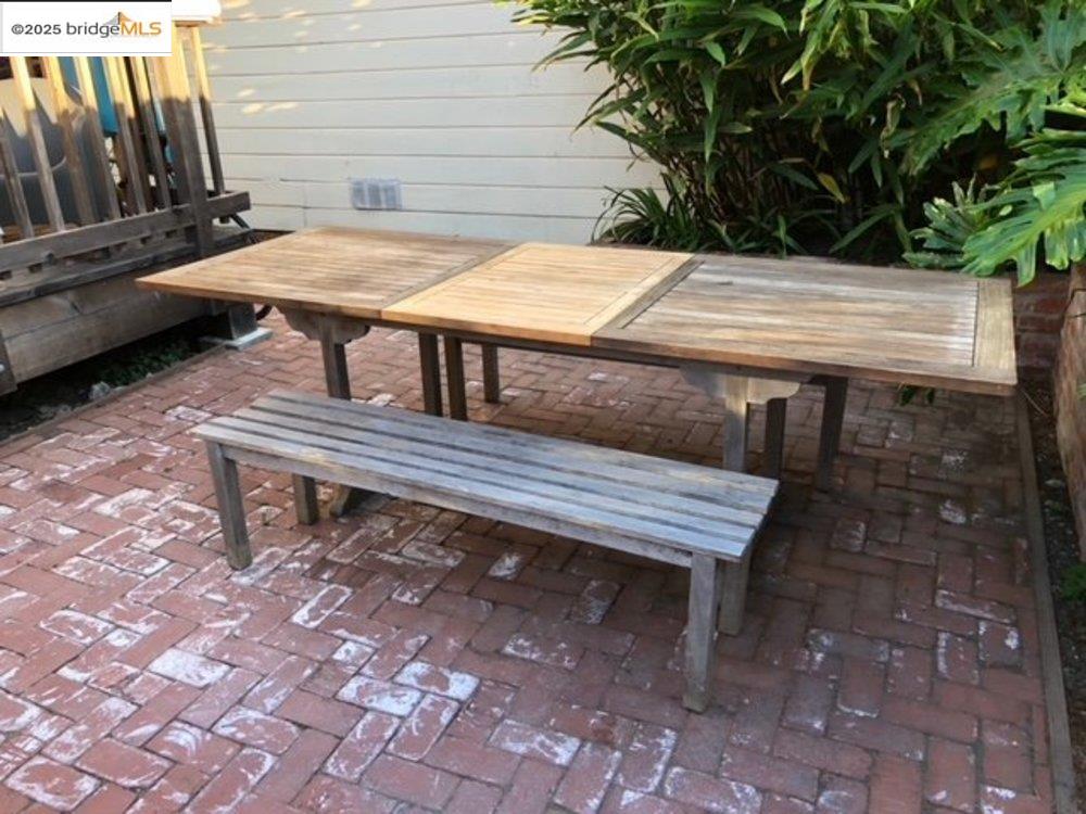 2408 8Th St, Berkeley, California 94710, 1 Bedroom Bedrooms, 3 Rooms Rooms,1 BathroomBathrooms,Residential Lease,For Rent,2408 8Th St,41103443
