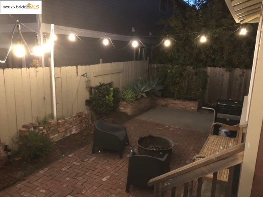 2408 8Th St, Berkeley, California 94710, 1 Bedroom Bedrooms, 3 Rooms Rooms,1 BathroomBathrooms,Residential Lease,For Rent,2408 8Th St,41103443