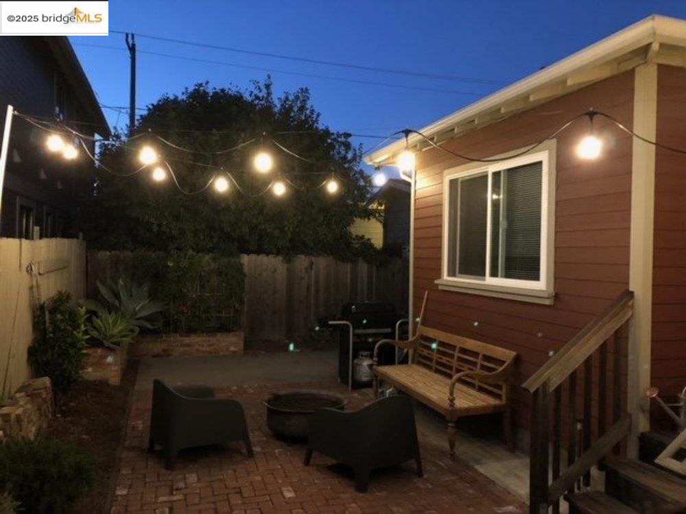 2408 8Th St, Berkeley, California 94710, 1 Bedroom Bedrooms, 3 Rooms Rooms,1 BathroomBathrooms,Residential Lease,For Rent,2408 8Th St,41103443