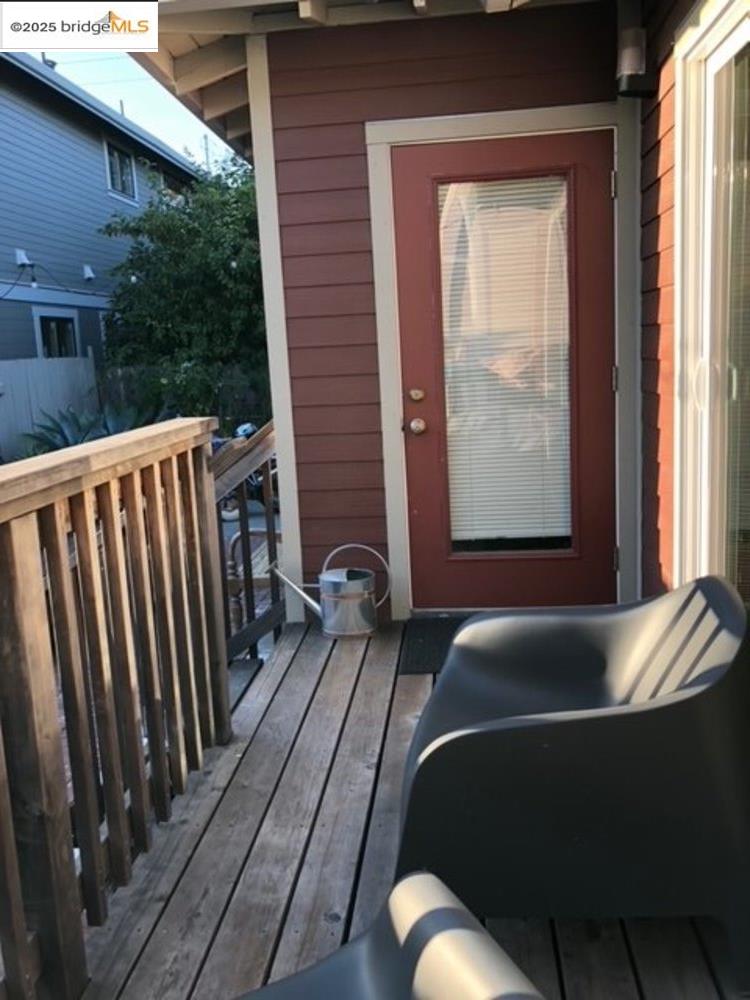 2408 8Th St, Berkeley, California 94710, 1 Bedroom Bedrooms, 3 Rooms Rooms,1 BathroomBathrooms,Residential Lease,For Rent,2408 8Th St,41103443