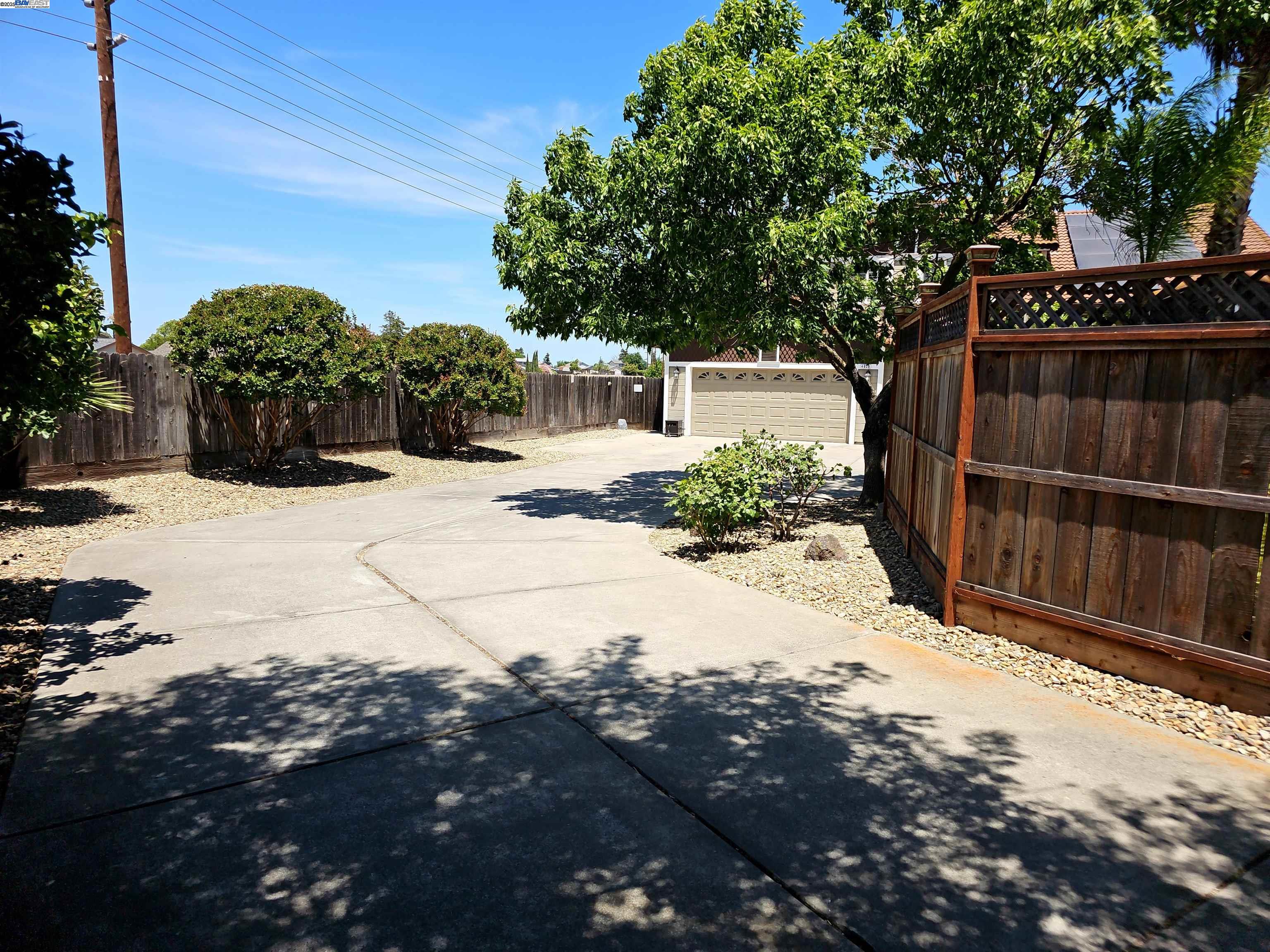 Detail Gallery Image 4 of 60 For 4020 Haley Ct, Oakley,  CA 94561 - 3 Beds | 2/1 Baths