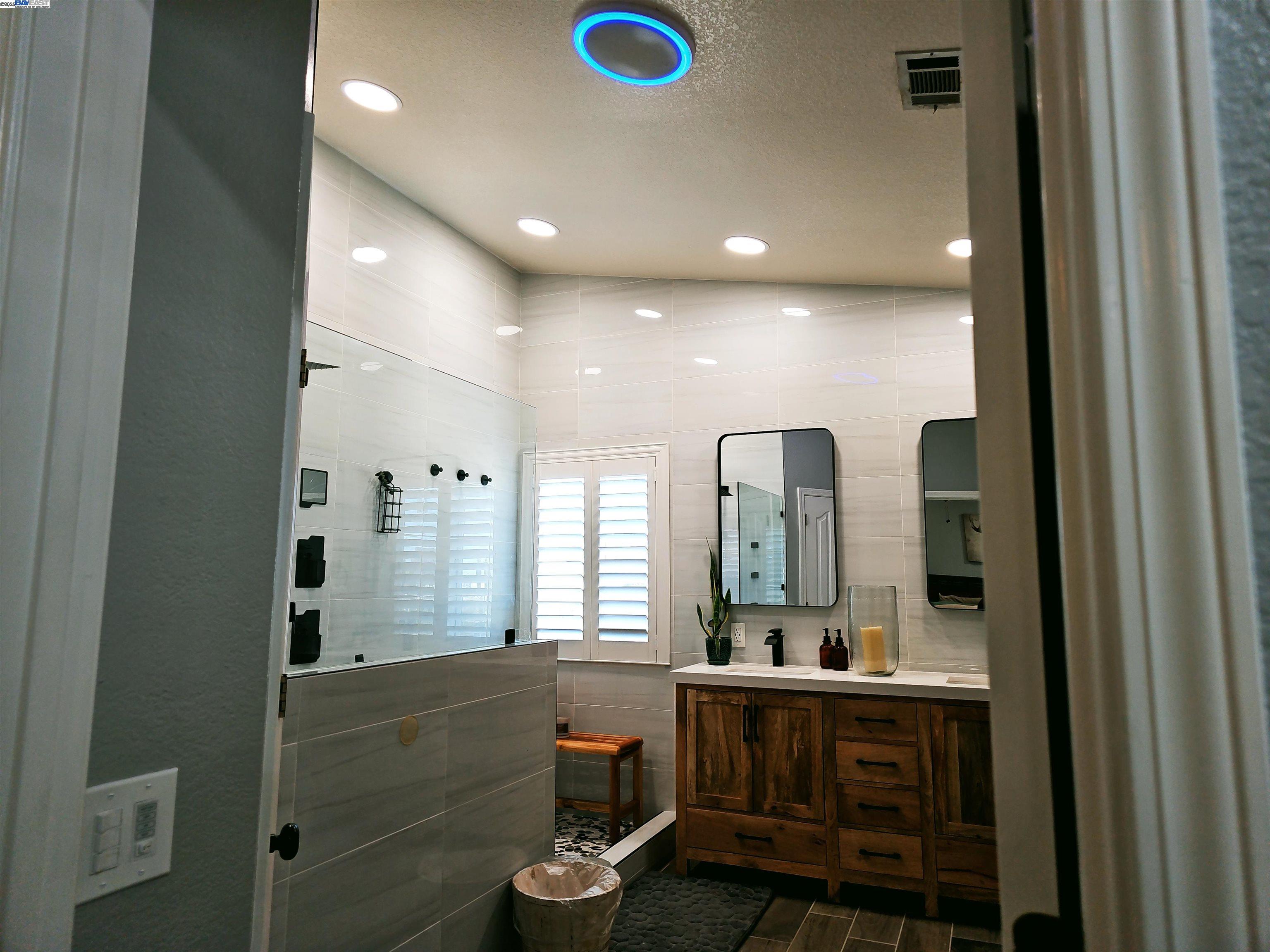 Detail Gallery Image 34 of 60 For 4020 Haley Ct, Oakley,  CA 94561 - 3 Beds | 2/1 Baths