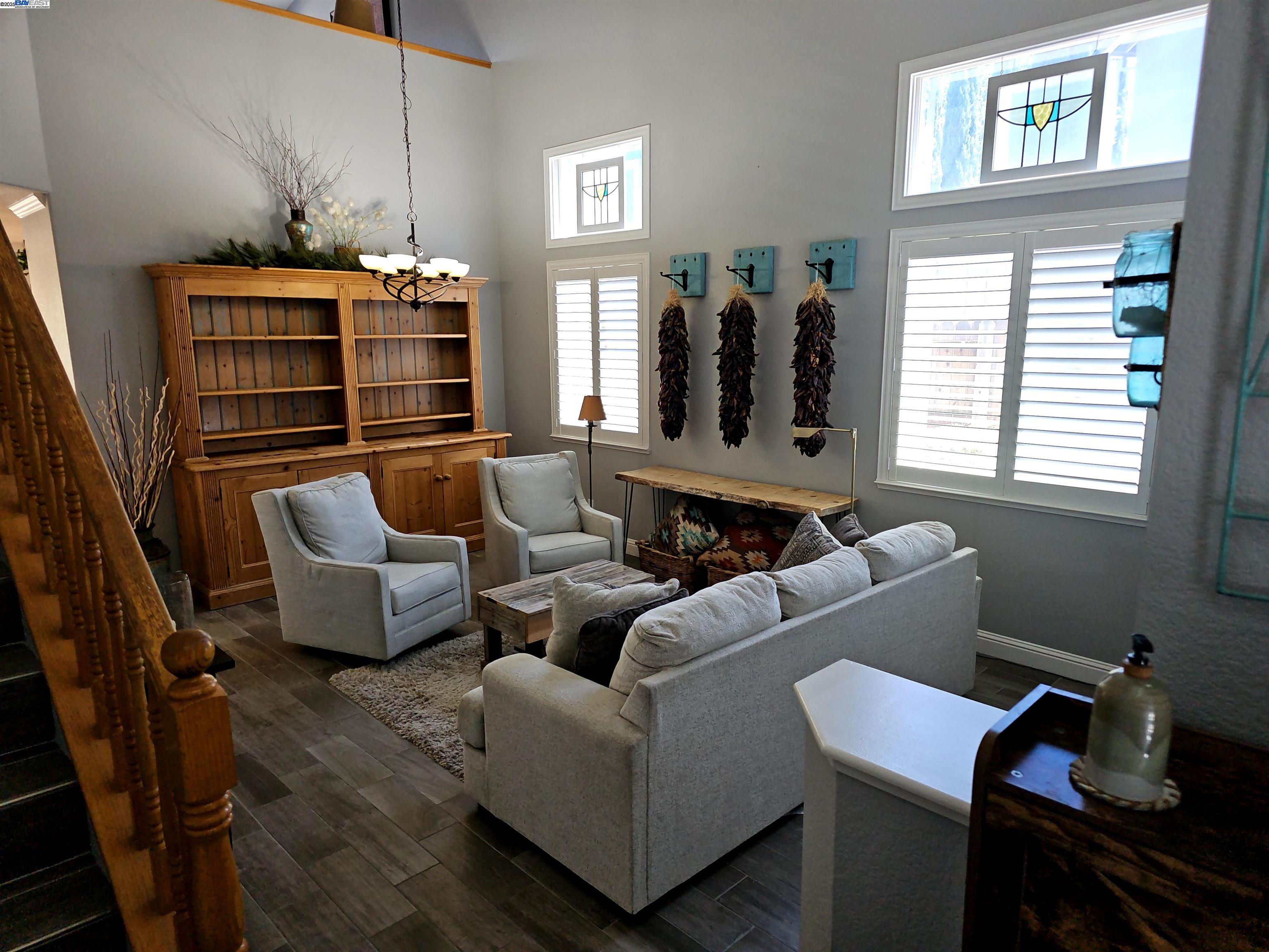 Detail Gallery Image 8 of 60 For 4020 Haley Ct, Oakley,  CA 94561 - 3 Beds | 2/1 Baths