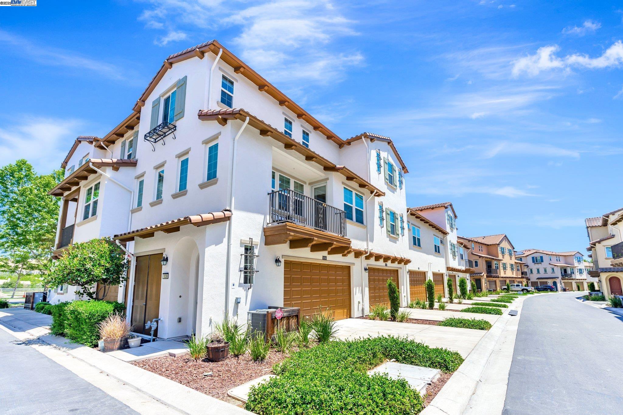 Photo #3: 41103446 Listing 