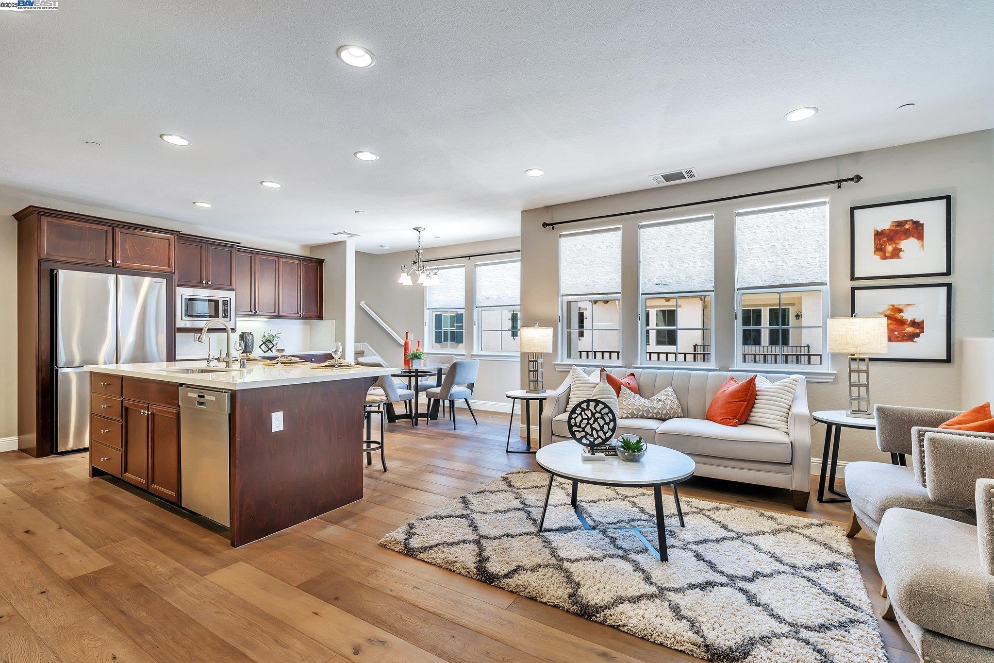 Photo #4: 41103446 Listing 