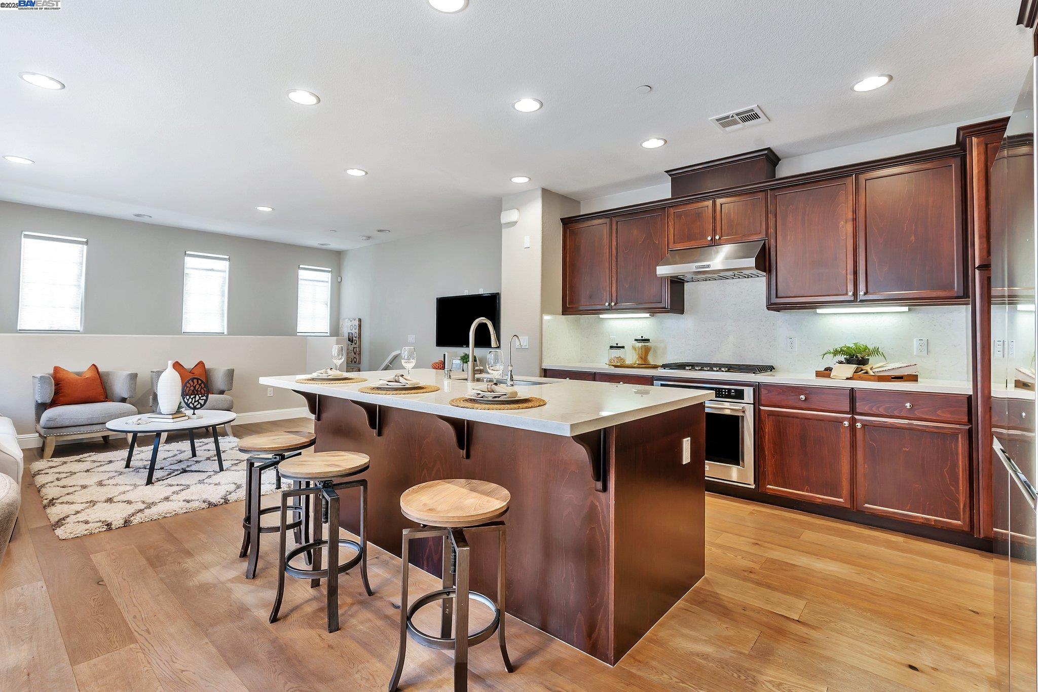 Photo #9: 41103446 Listing: Photo #9